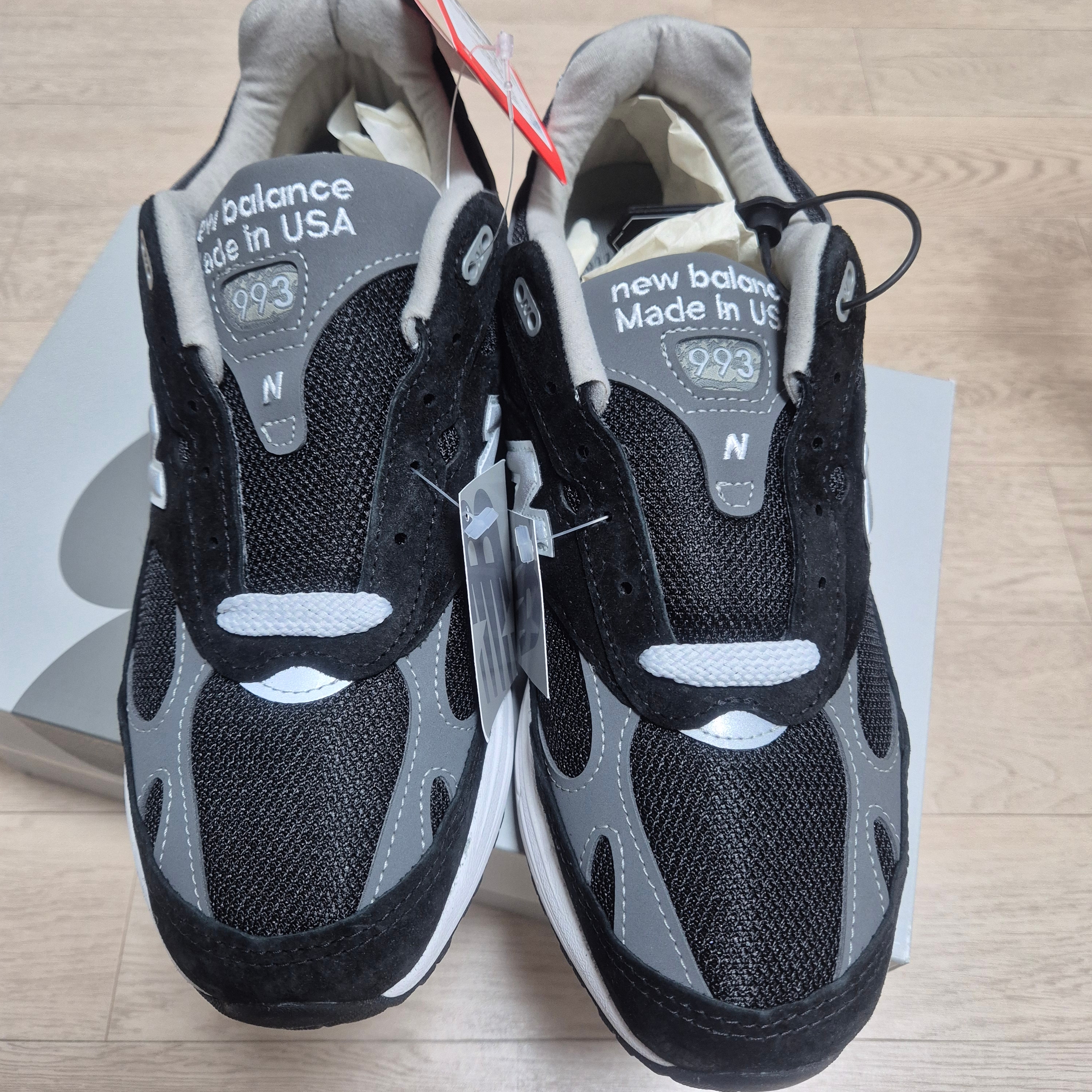 New Balance 993 Made in USA Black - D Standard 착용 스타일 - 3