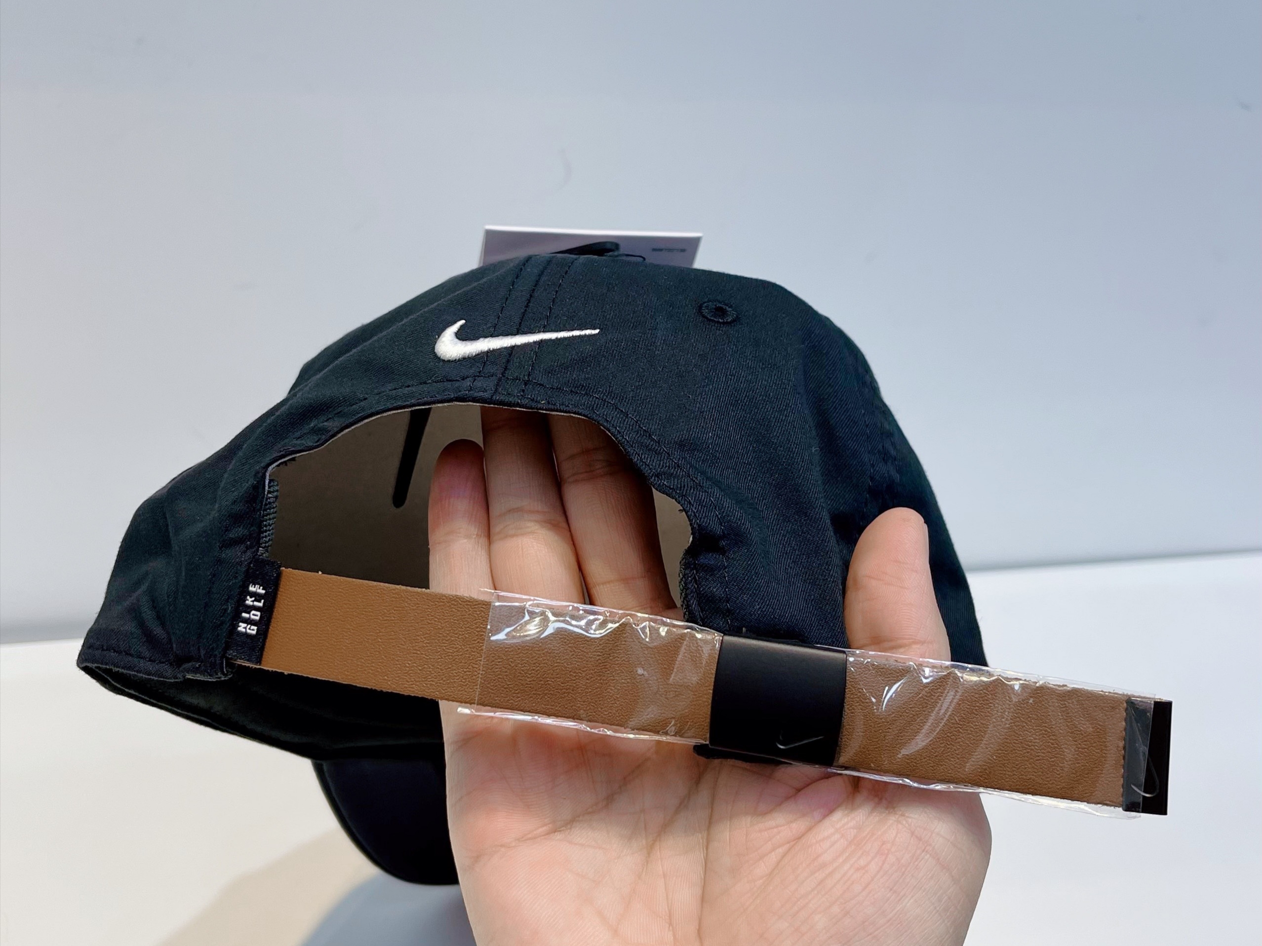 Nike Aerobill Heritage86 Player Golf Cap Black, Nike Dri-Fit Legacy 91 Golf Cap Black 착용 스타일