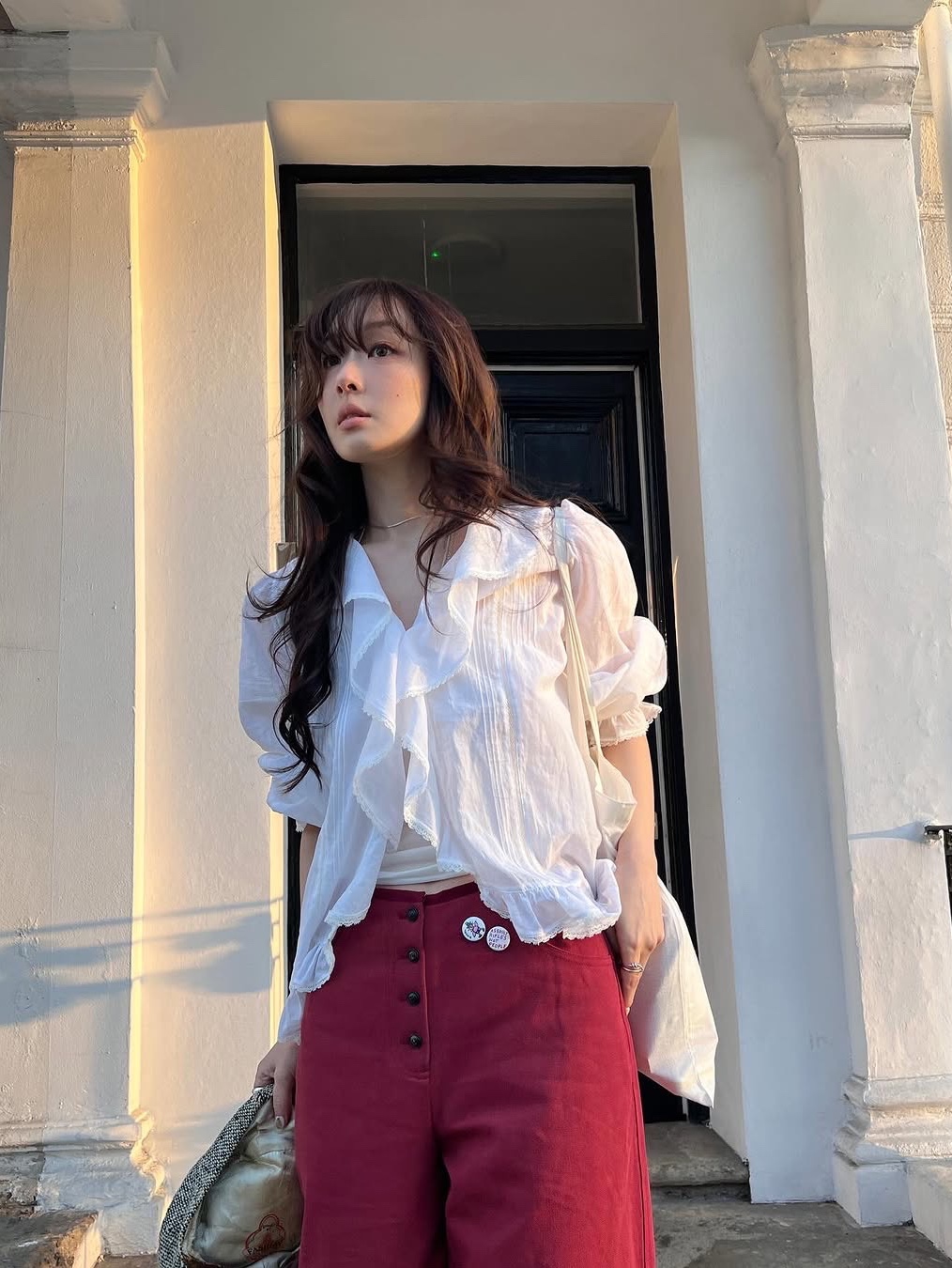 FLETTA Curved Cotton Pants Brown, FLETTA Curved Cotton Pants Red 착용 스타일 - 2