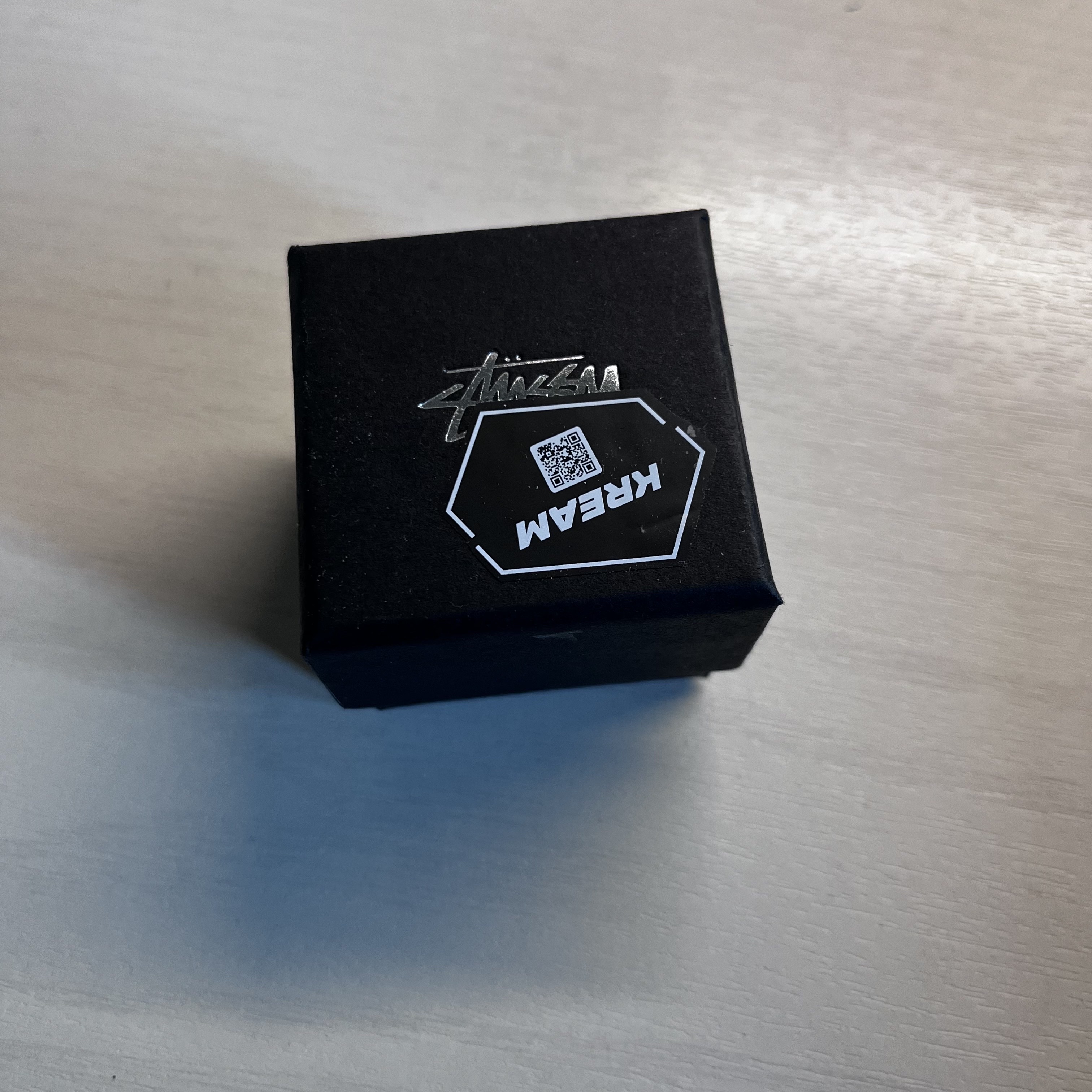 Stussy Sovereign Ring Sterling Silver 착용 스타일 - 1