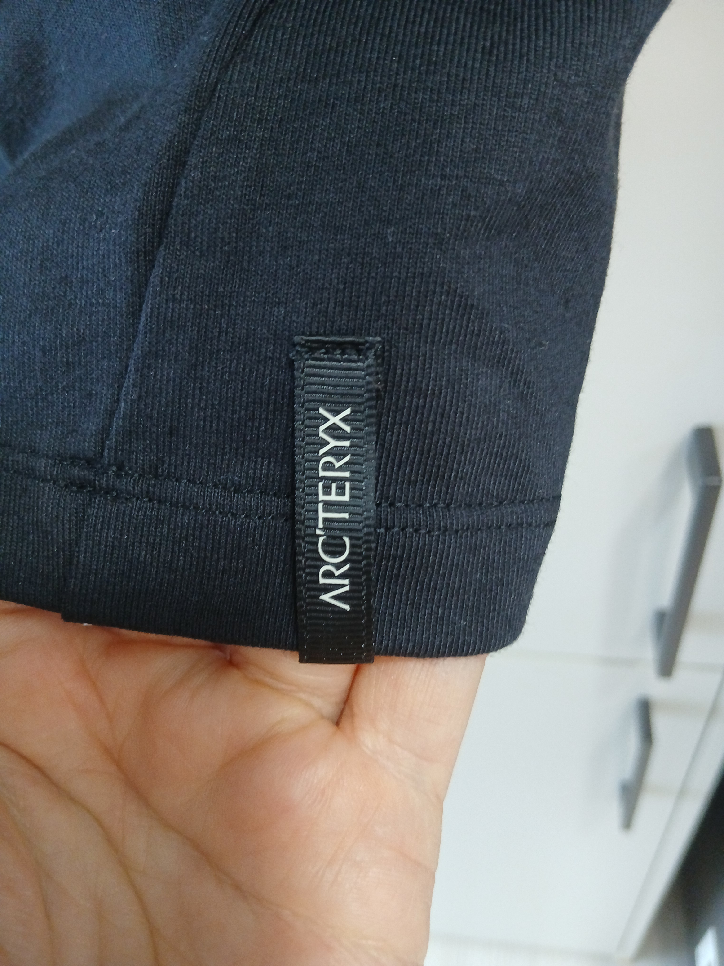 Arc'teryx Captive Arc'word SS T-Shirt Black, Arc'teryx Captive Arc'Word SS T-Shirt Black 착용 스타일 - 3