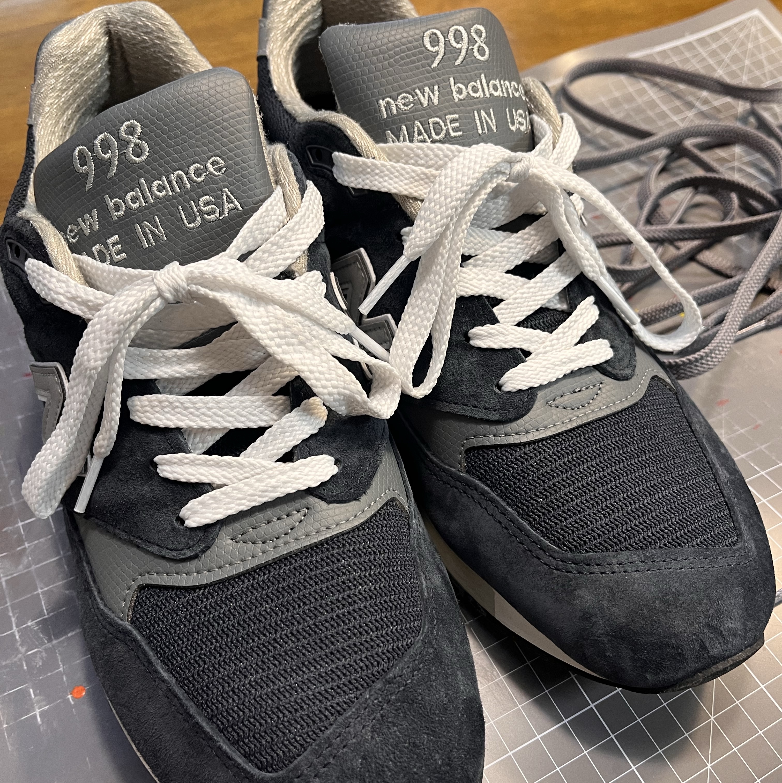 New Balance 998 Made in USA Navy Grey 착용 스타일