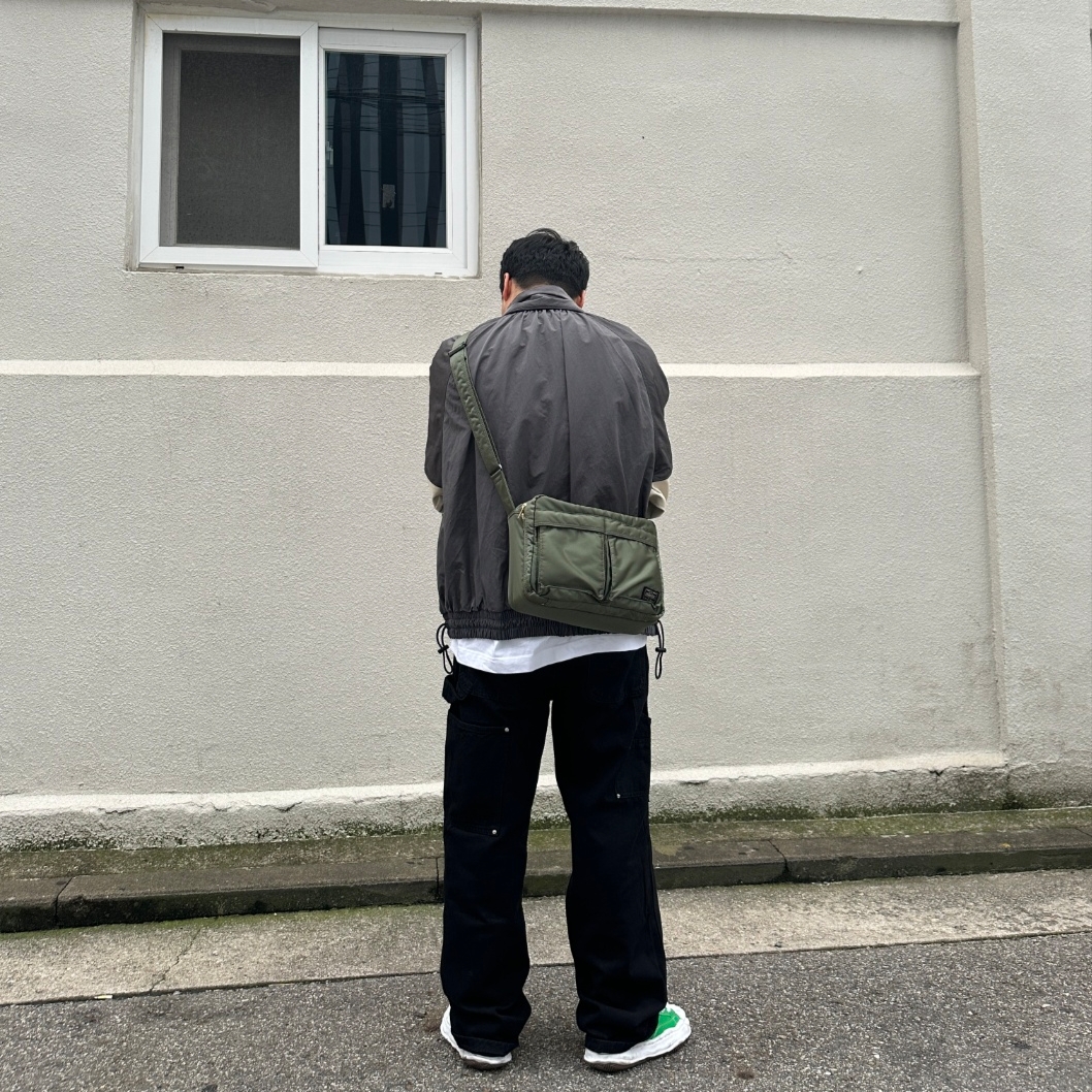 Ader Error Mem Jumper Grey, Maison Mihara Yasuhiro Blakey OG Sole Canvas Low-top Sneakers Green 착용 스타일