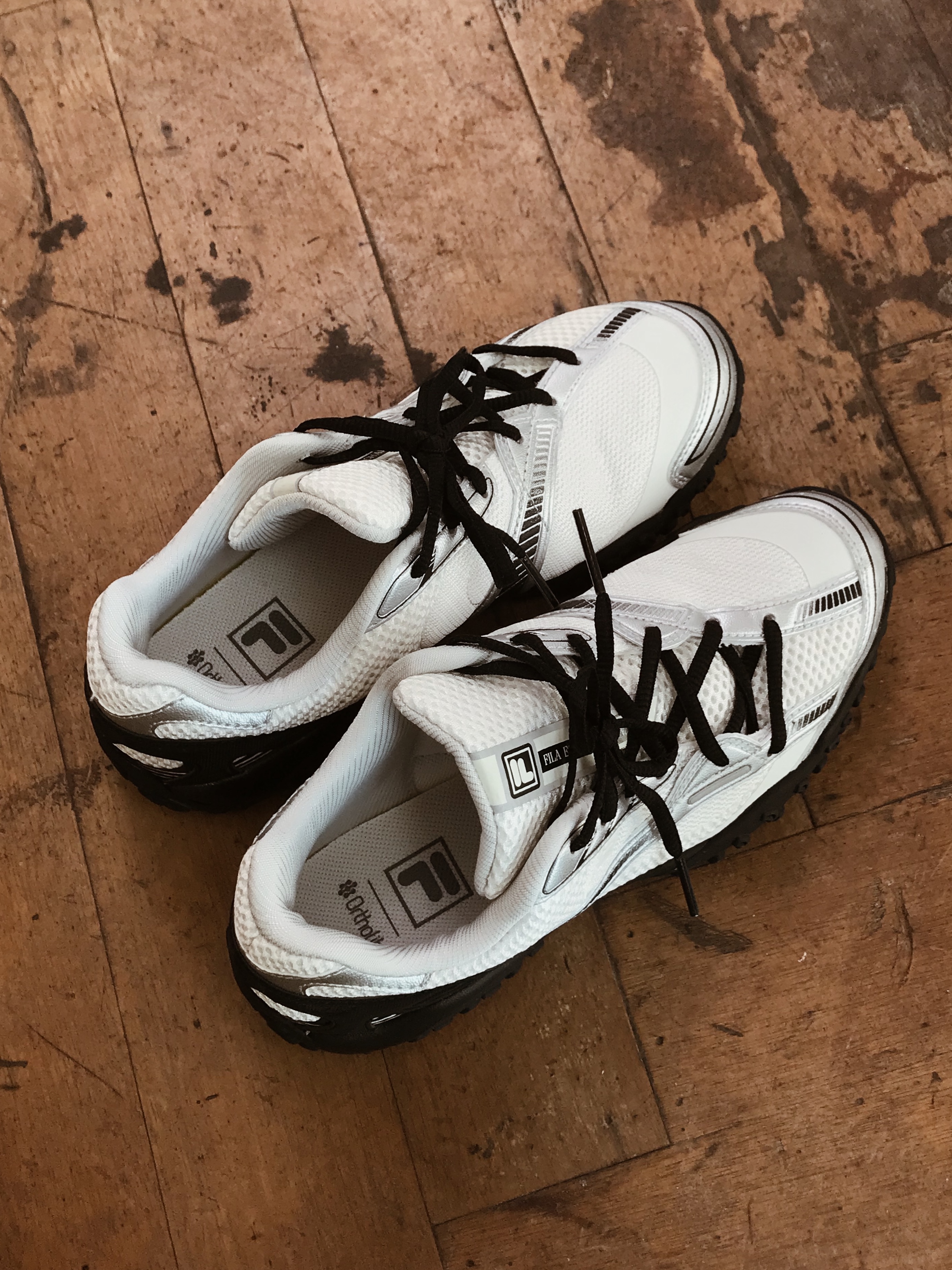 Fila Echappe v2 White Black 착용 스타일 - 3