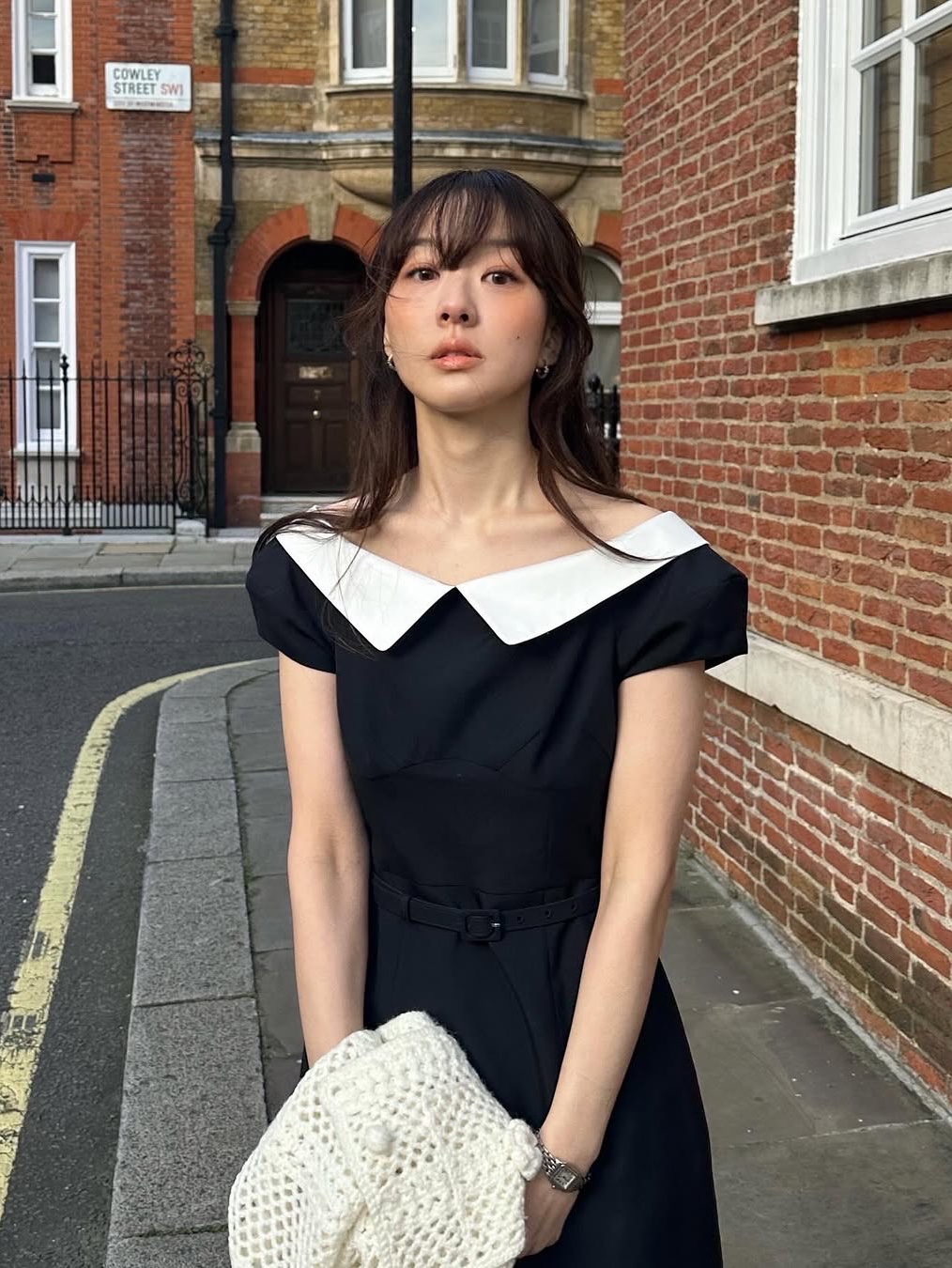 FLETTA Off shoulder Dress Navy, FLETTA Off shoulder Dress Gray 착용 스타일 - 2