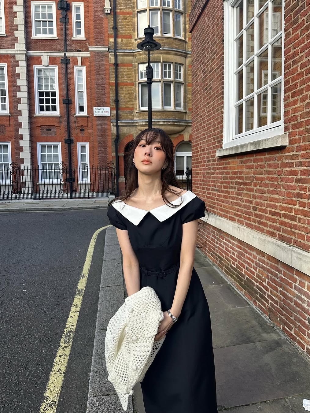 FLETTA Off shoulder Dress Navy, FLETTA Off shoulder Dress Gray 착용 스타일 - 3