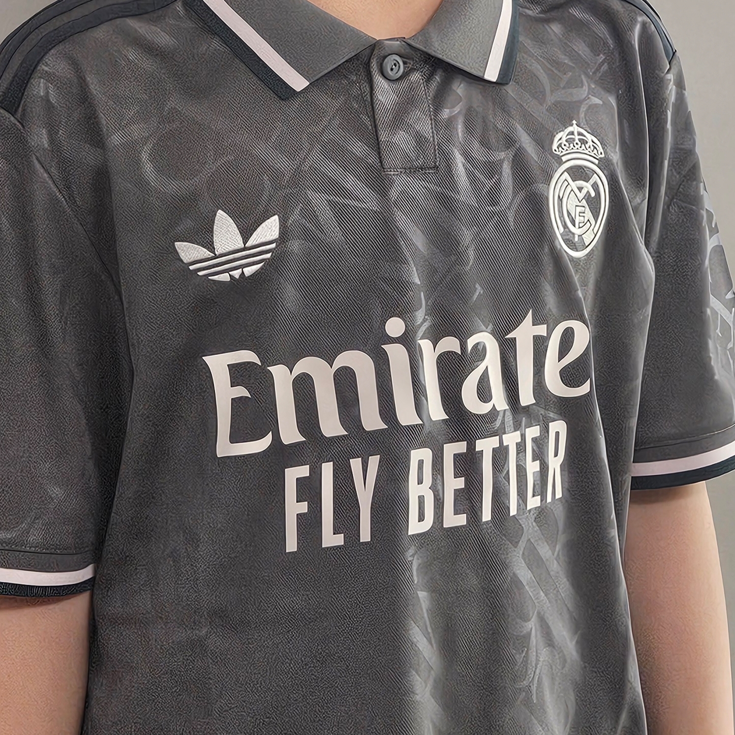 Adidas Real Madrid 2024/25 3rd Jersey Charcoal - KR Sizing (Non Marking Ver.) 착용 스타일