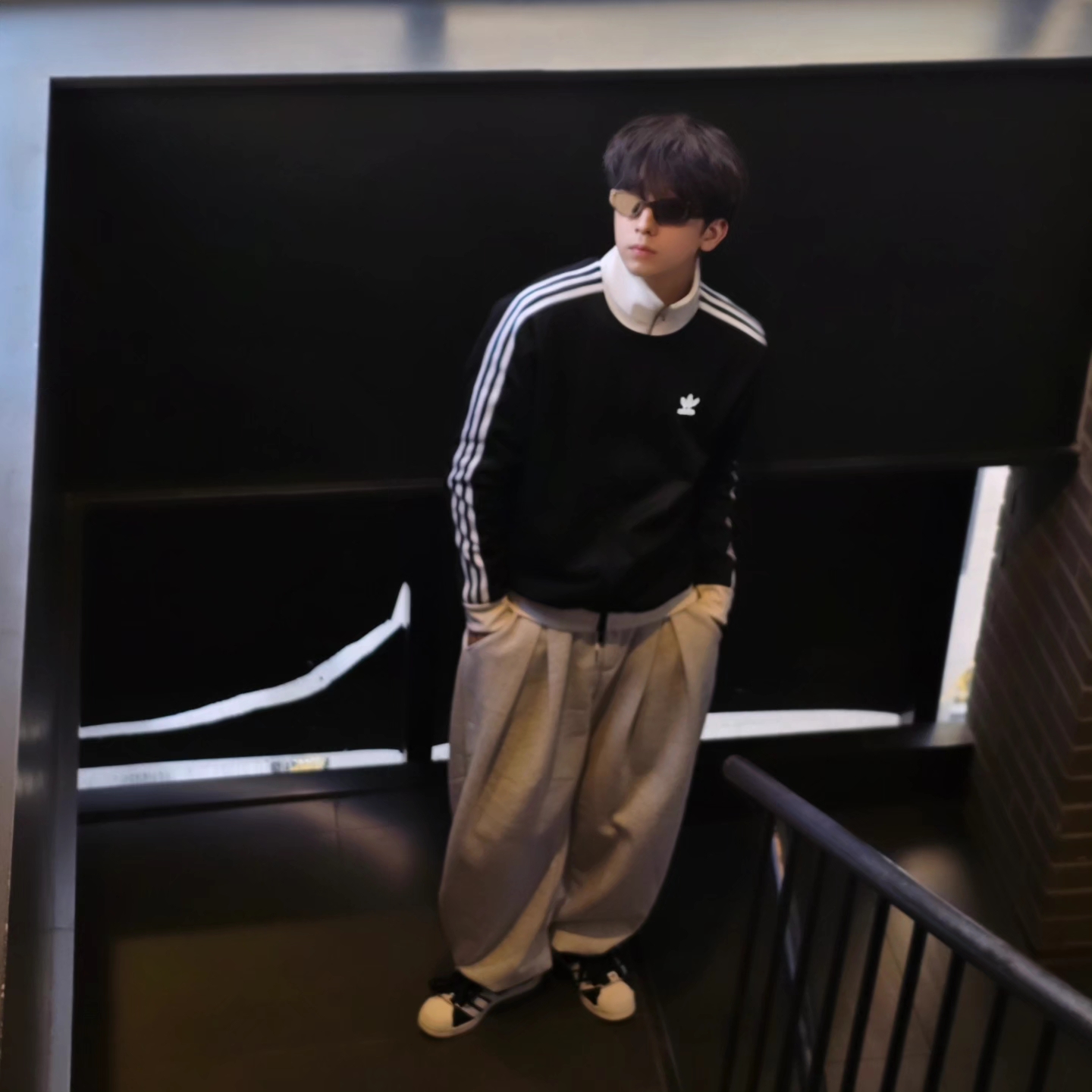 Adidas Adicolor Classics Beckenbauer Track Jacket Black - KR Sizing, Adidas Adicolor Classics Beckenbauer Track Jacket Black - US Sizing 착용 스타일 - 5