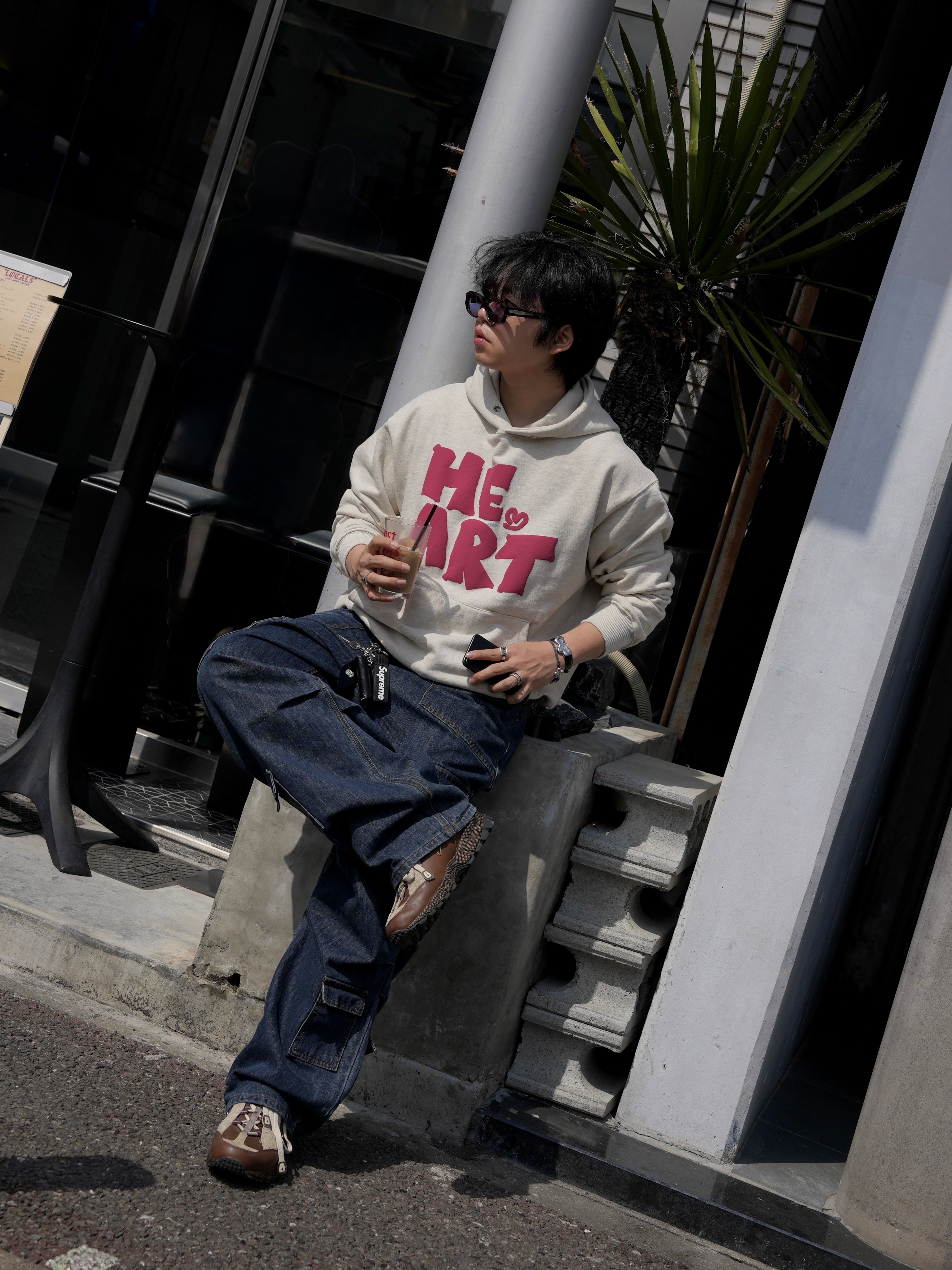 Nike x Jacquemus Air Humara LX Ale Brown and Gold, TOWTOW.ARCHIVE Timeless Twist Wristlet V3 Brown&Silver 착용 스타일 - 1