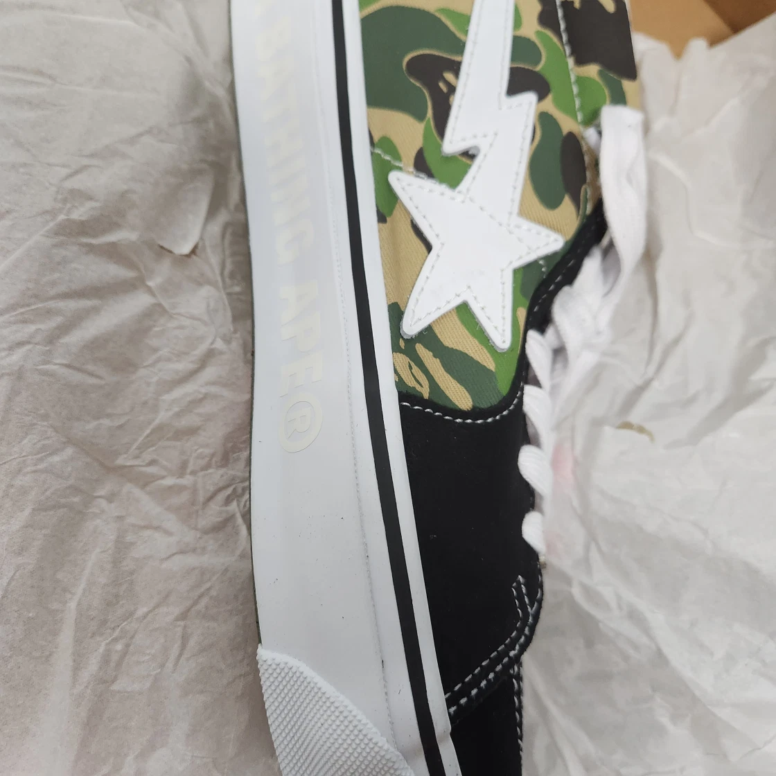 반스 x 베이프 스케이트 미드 리이슈 83 LX 블랙 | Vans | KREAM Vans x BAPE Sk8-Mid Reissue 83 LX Black