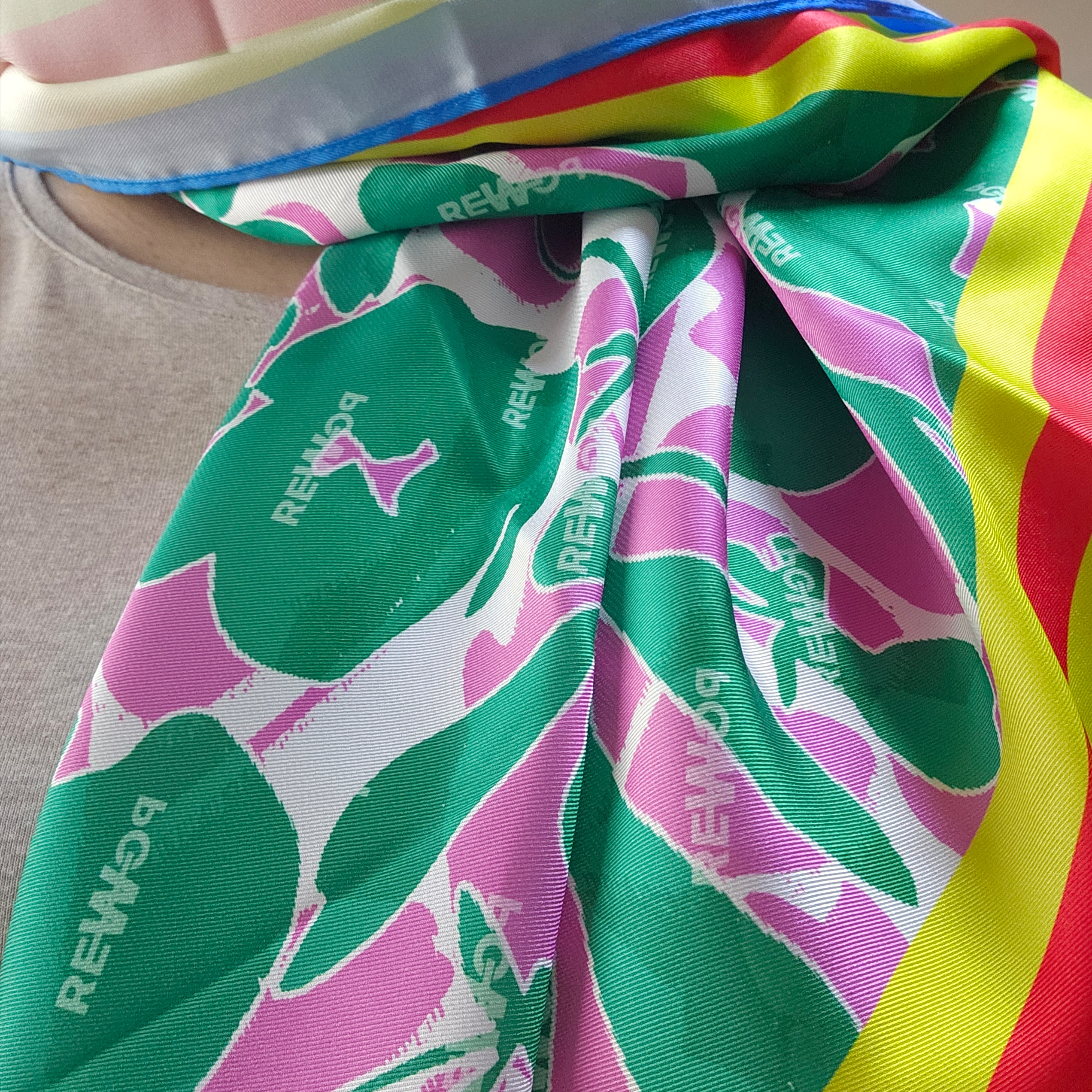 G-DRAGON Power Scarf Multi 착용 스타일 - 1