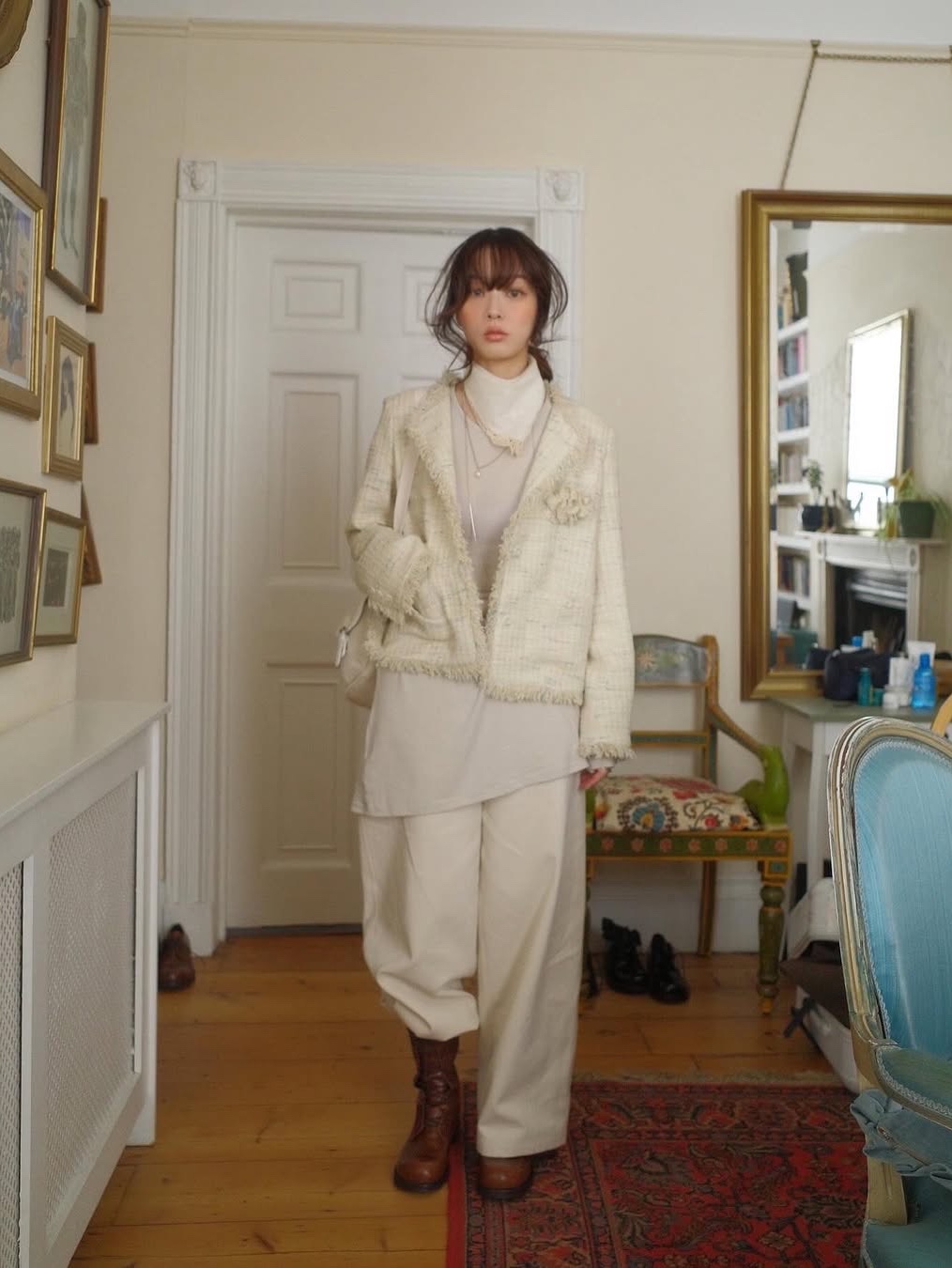 FLETTA Fringe Tweed Jacket with Corsage Mint, FLETTA Fringe Tweed Jacket with Corsage Cream 착용 스타일 - 3
