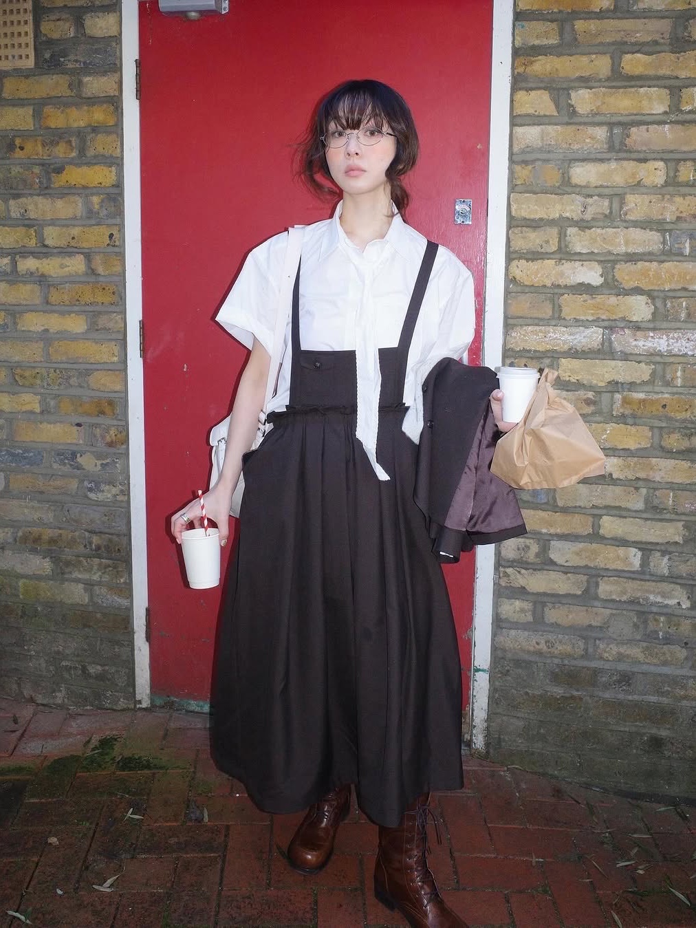 FLETTA Pintuck Overall Skirt Brown, FLETTA Pintuck Overall Skirt Gray 착용 스타일