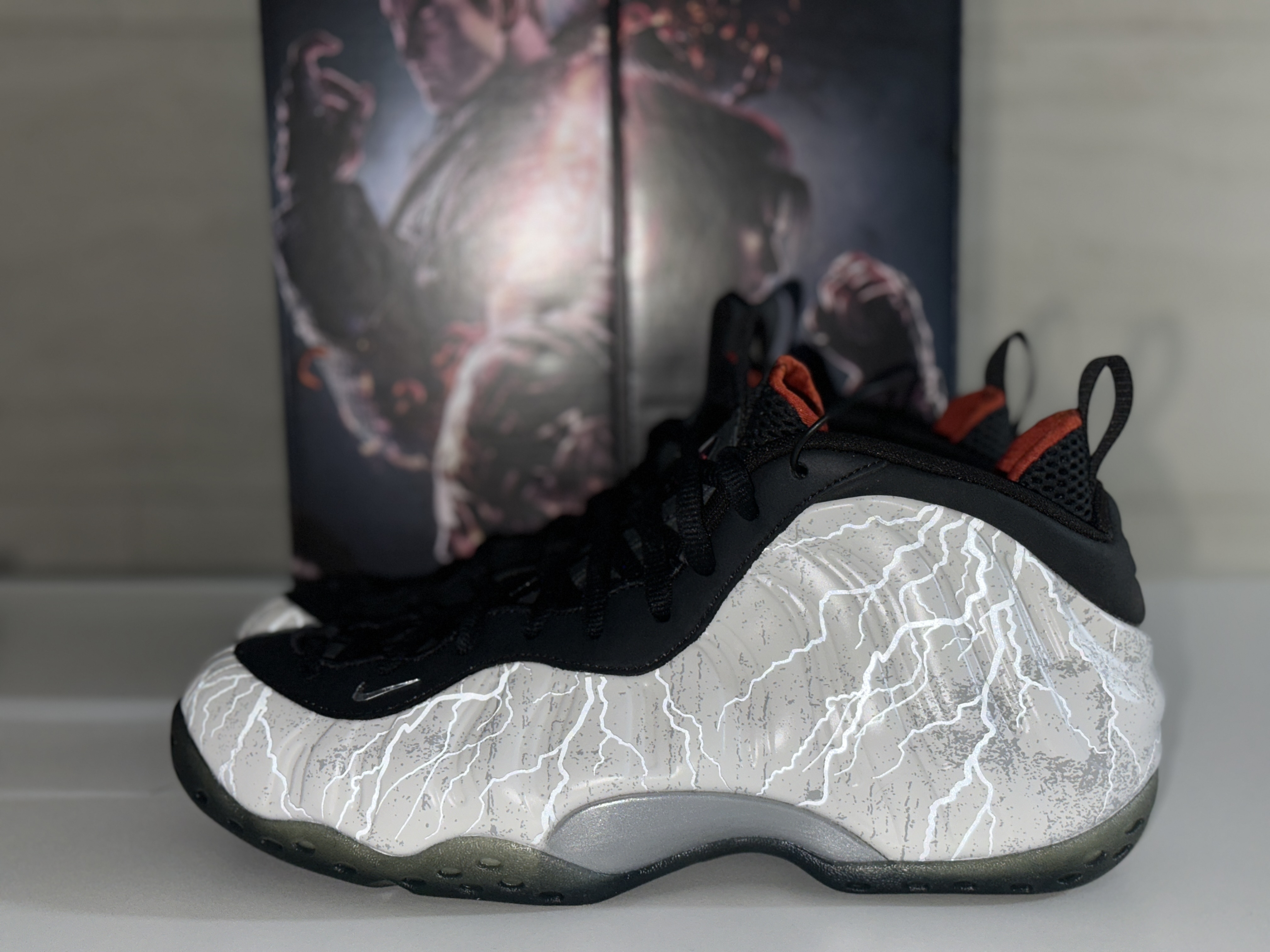 Nike x Tekken 8 Air Foamposite One PRM Jin 착용 스타일 - 2