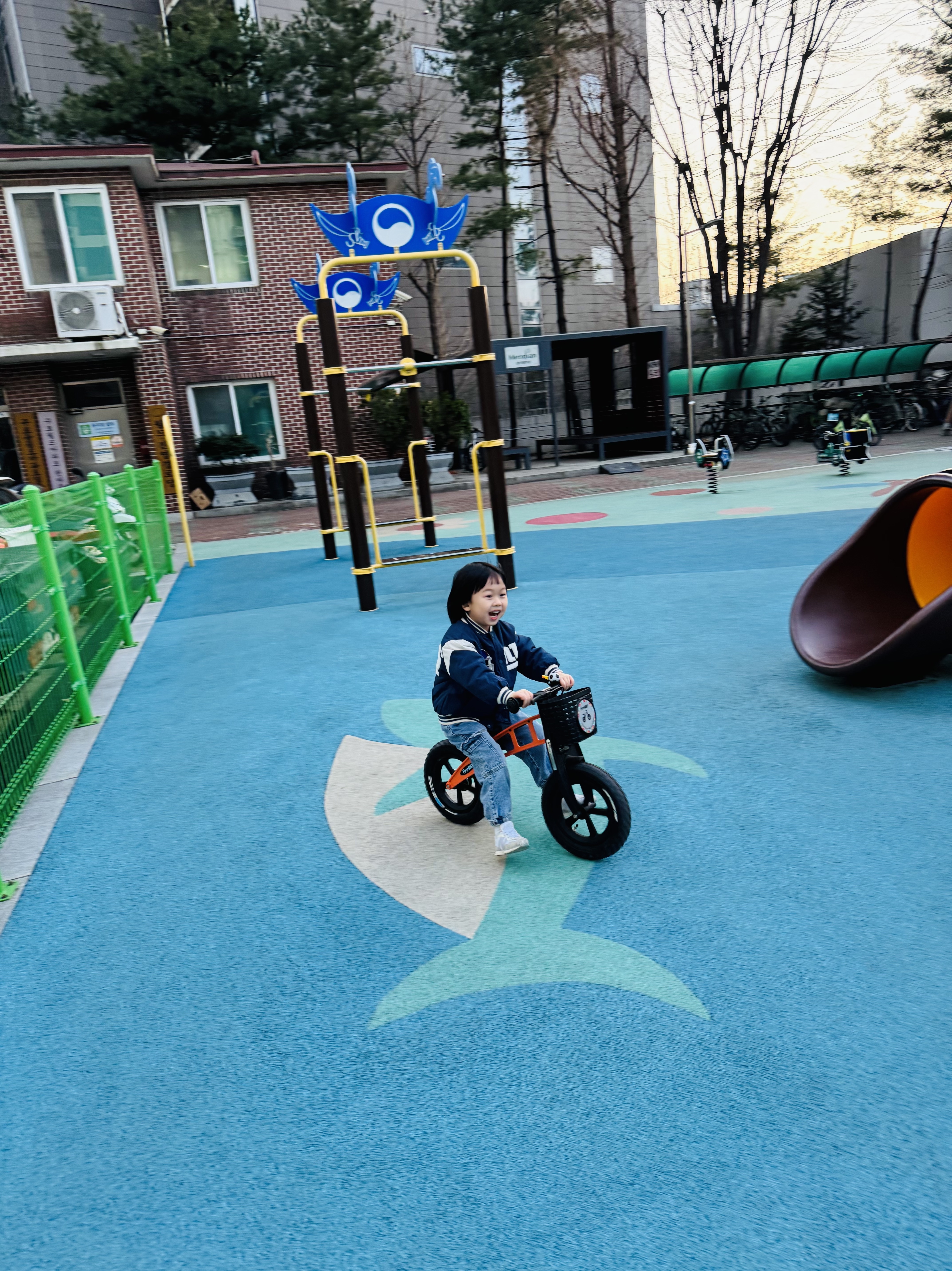 (TD) New Balance 327 Moonbeam - W Wide 착용 스타일 - 6