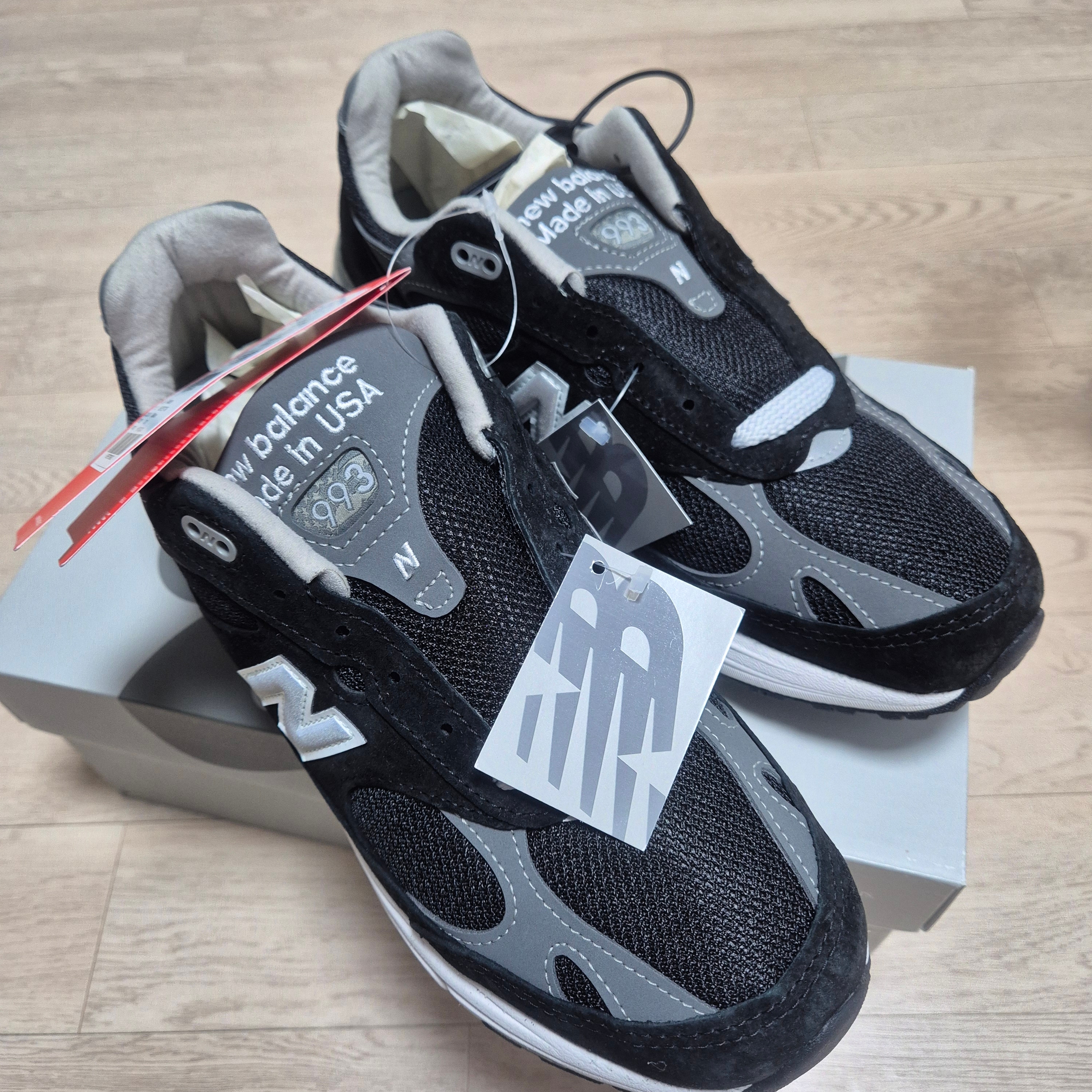 New Balance 993 Made in USA Black - D Standard 착용 스타일 - 2