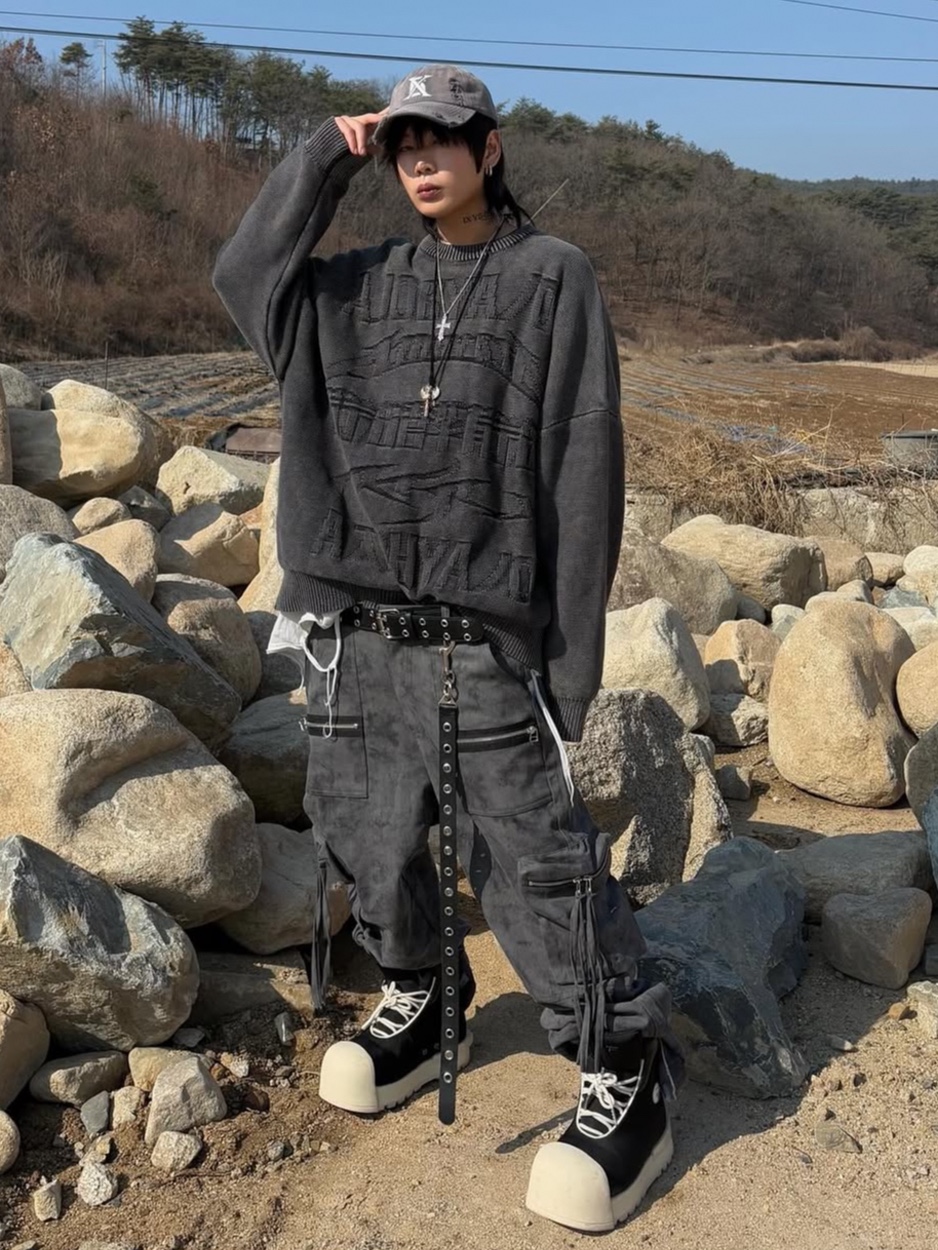 PHOS333 Moldy Versatile Zipper Pants Charcoal, PHOS333 Moldy Versatile Zipper Pants Blue 착용 스타일 - 1