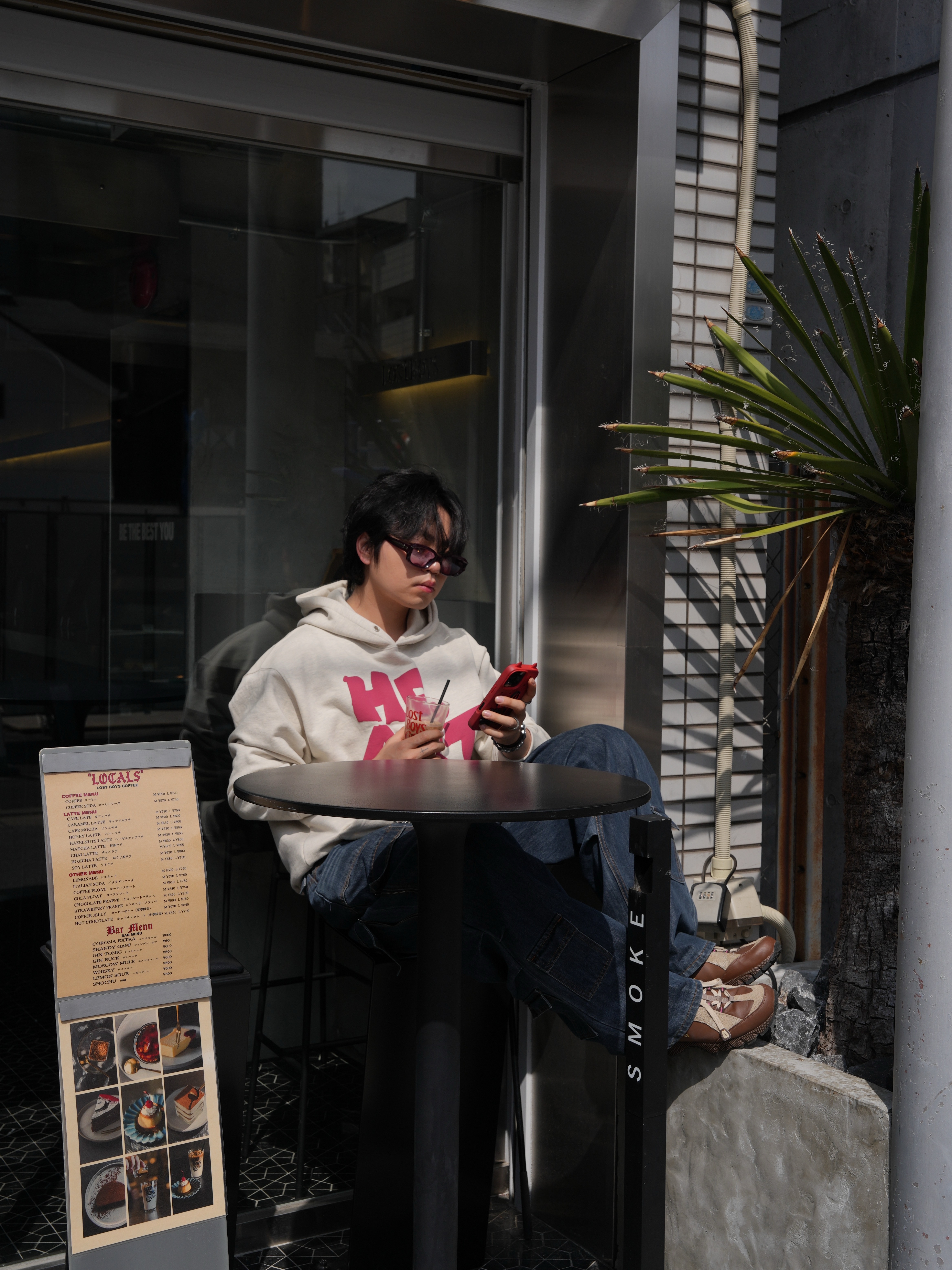 Nike x Jacquemus Air Humara LX Ale Brown and Gold, TOWTOW.ARCHIVE Timeless Twist Wristlet V3 Brown&Silver 착용 스타일 - 4