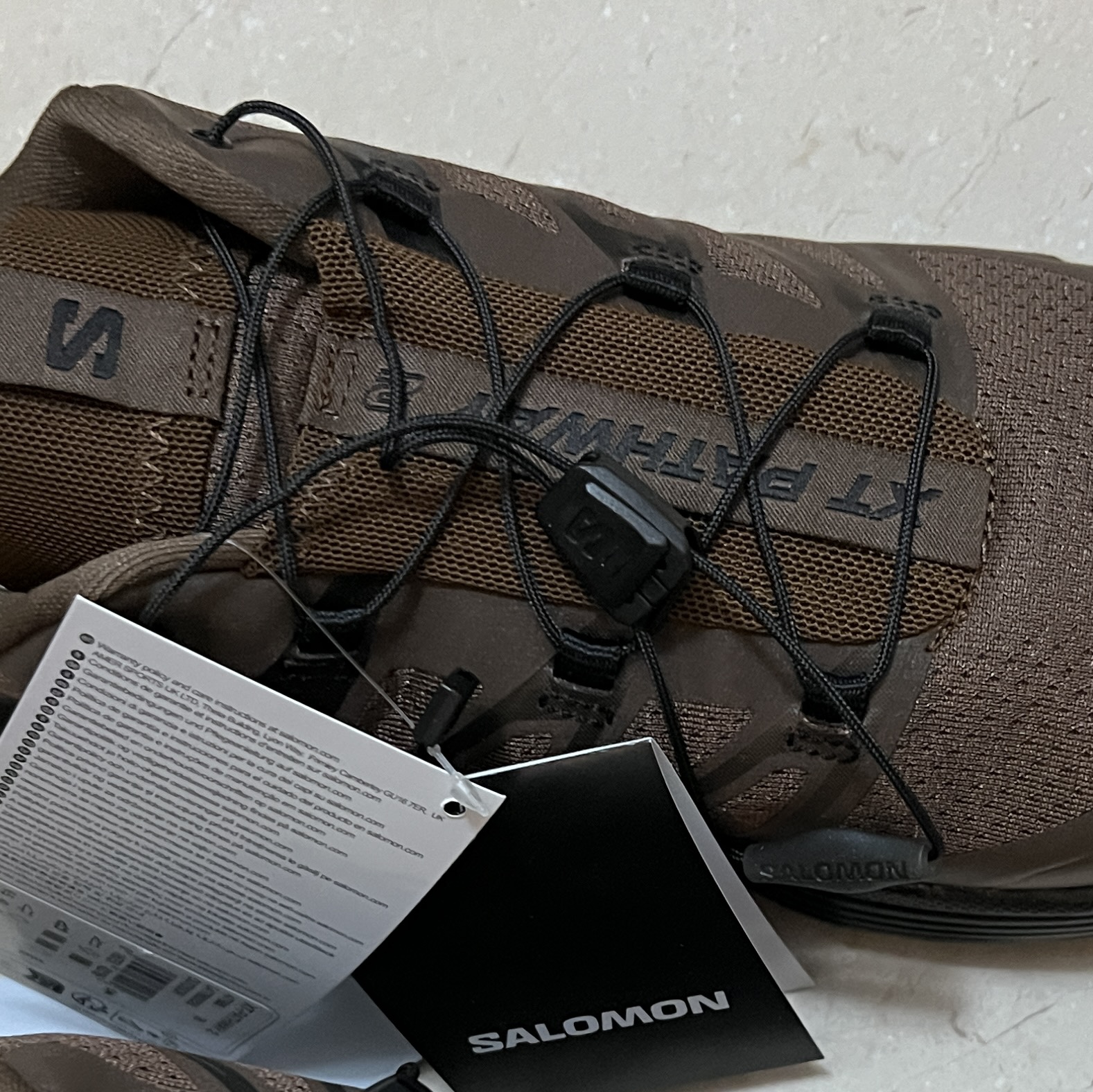 Salomon XT-Pathway 2 Dark Earth Black 착용 스타일