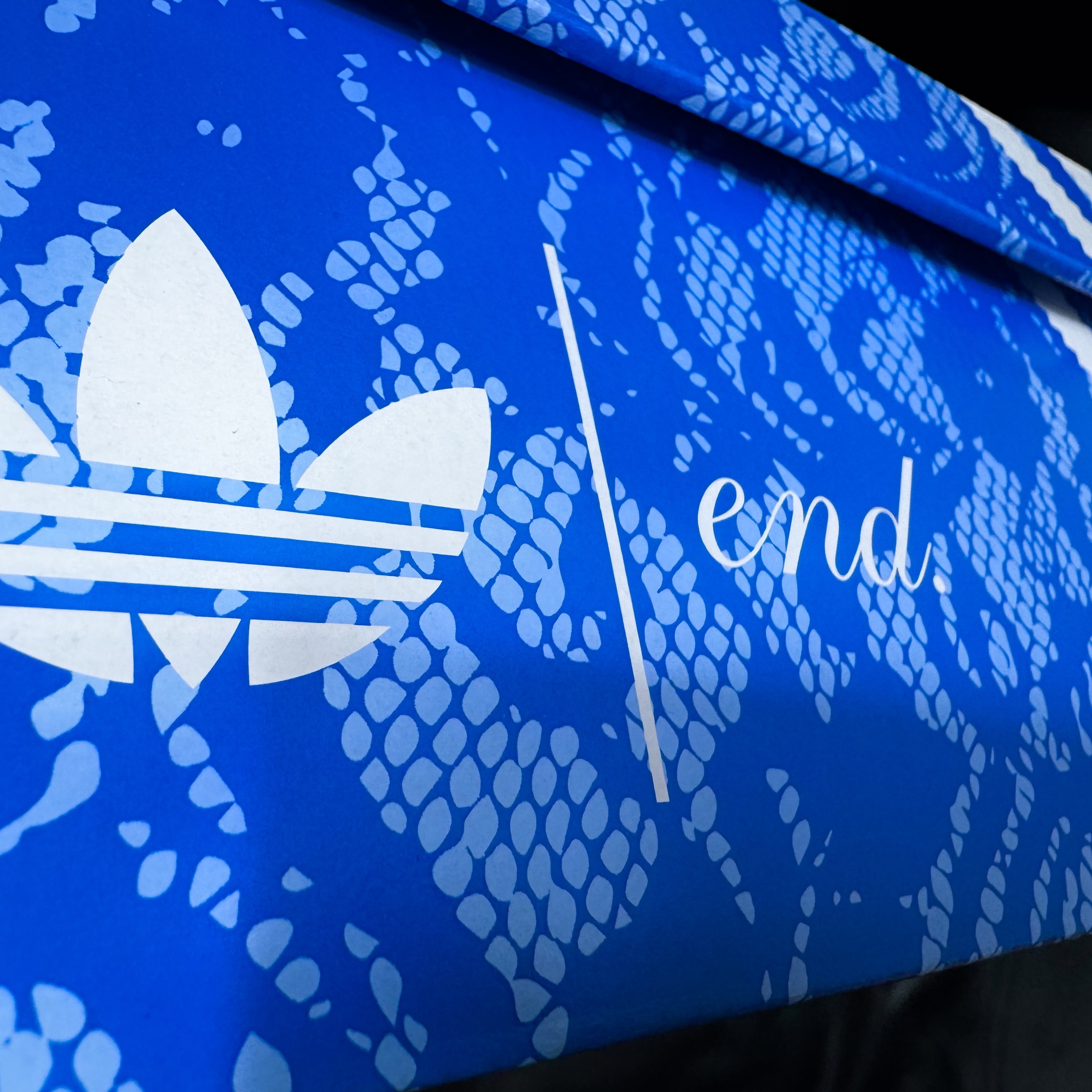 Adidas x END. Superstar Vintage Tying The Knot 착용 스타일 - 5