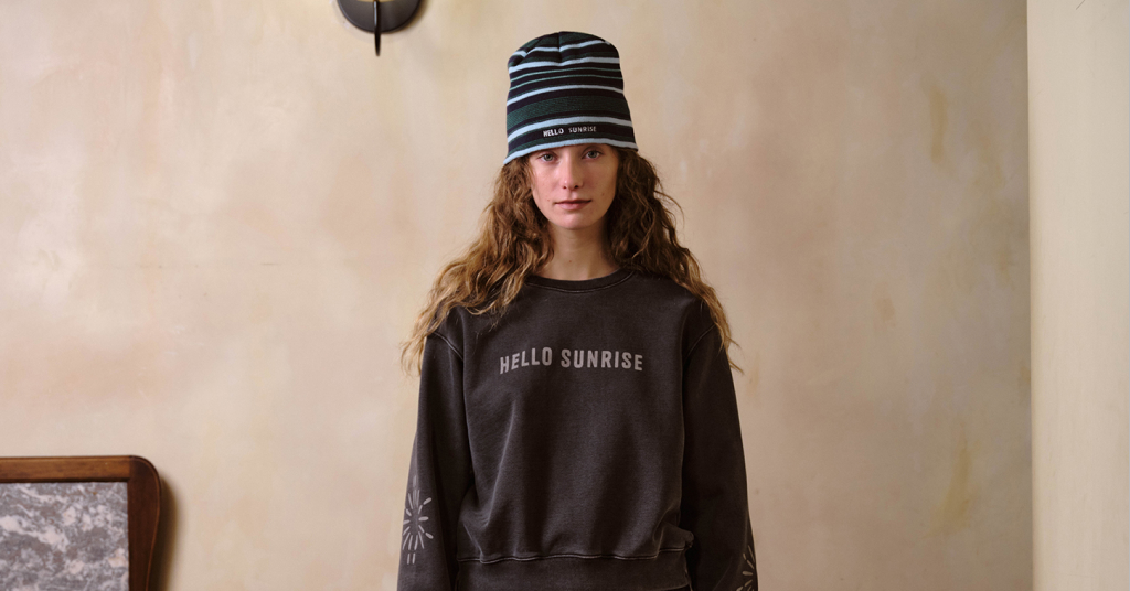 【HELLO SUNRISE】 Multi Stripe Beanie / 追跡付 헬로선라이즈 멀티 스트라이프 비니 블랙 | Hello Sunrise | KREAM
