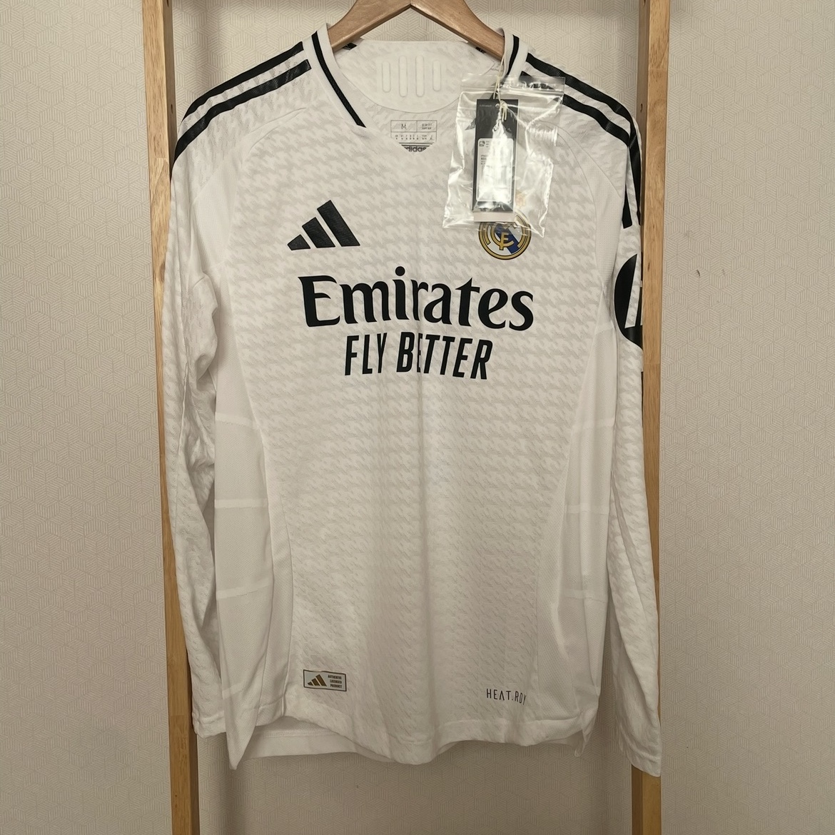 Adidas Real Madrid 2024/25 Home Authentic Long Sleeve Jersey White - US Sizing (Non Marking Ver.) 착용 스타일 - 1