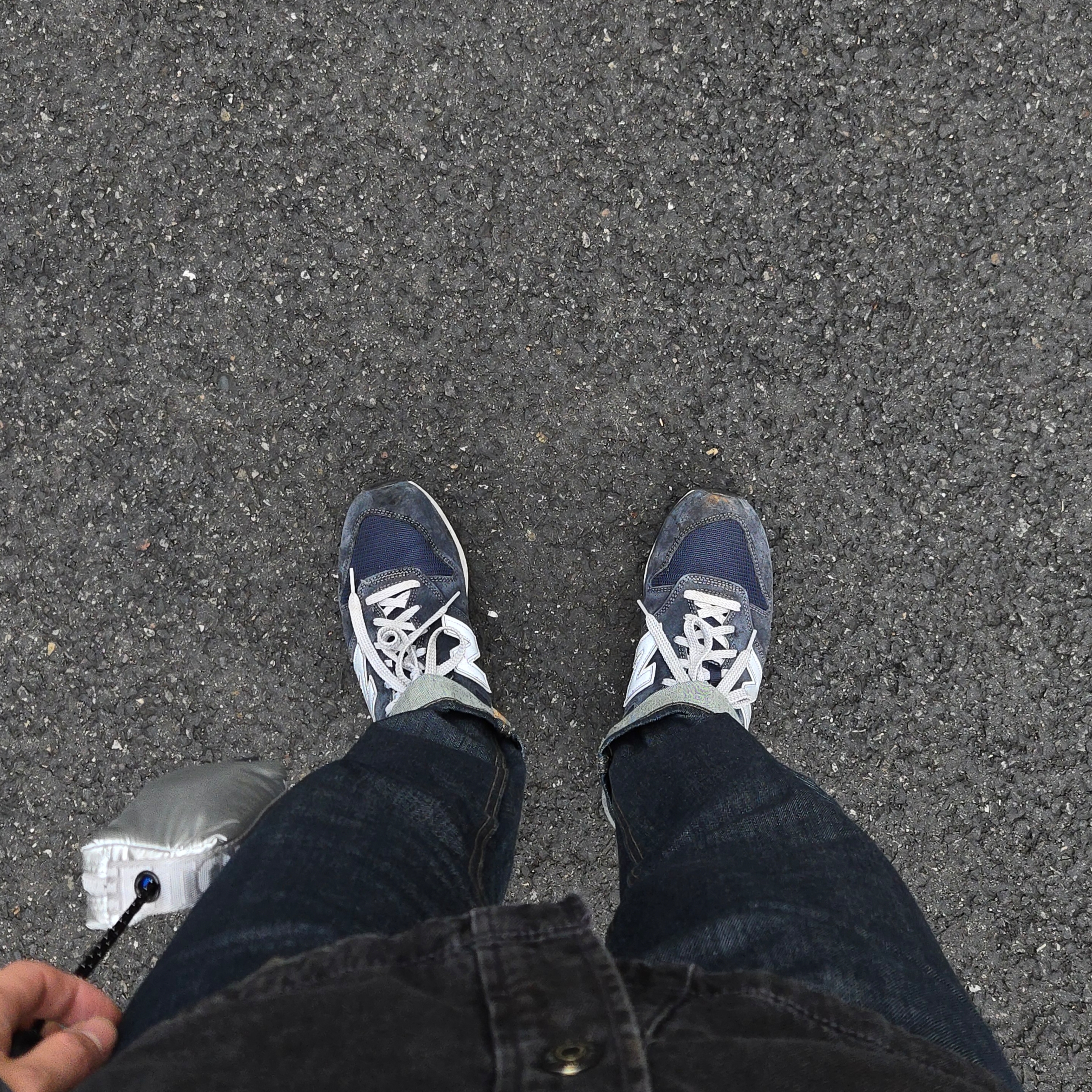 New Balance 996 Navy Silver 착용 스타일