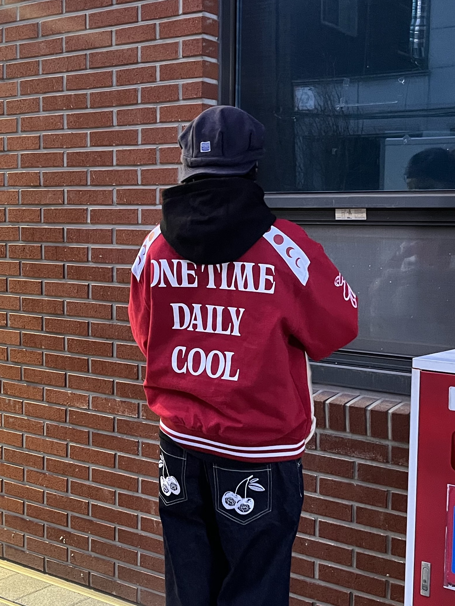 NYXX Sweat Varsity Jacket Red, NYXX Color Block Flow Hood Zip-Up Black 착용 스타일 - 4