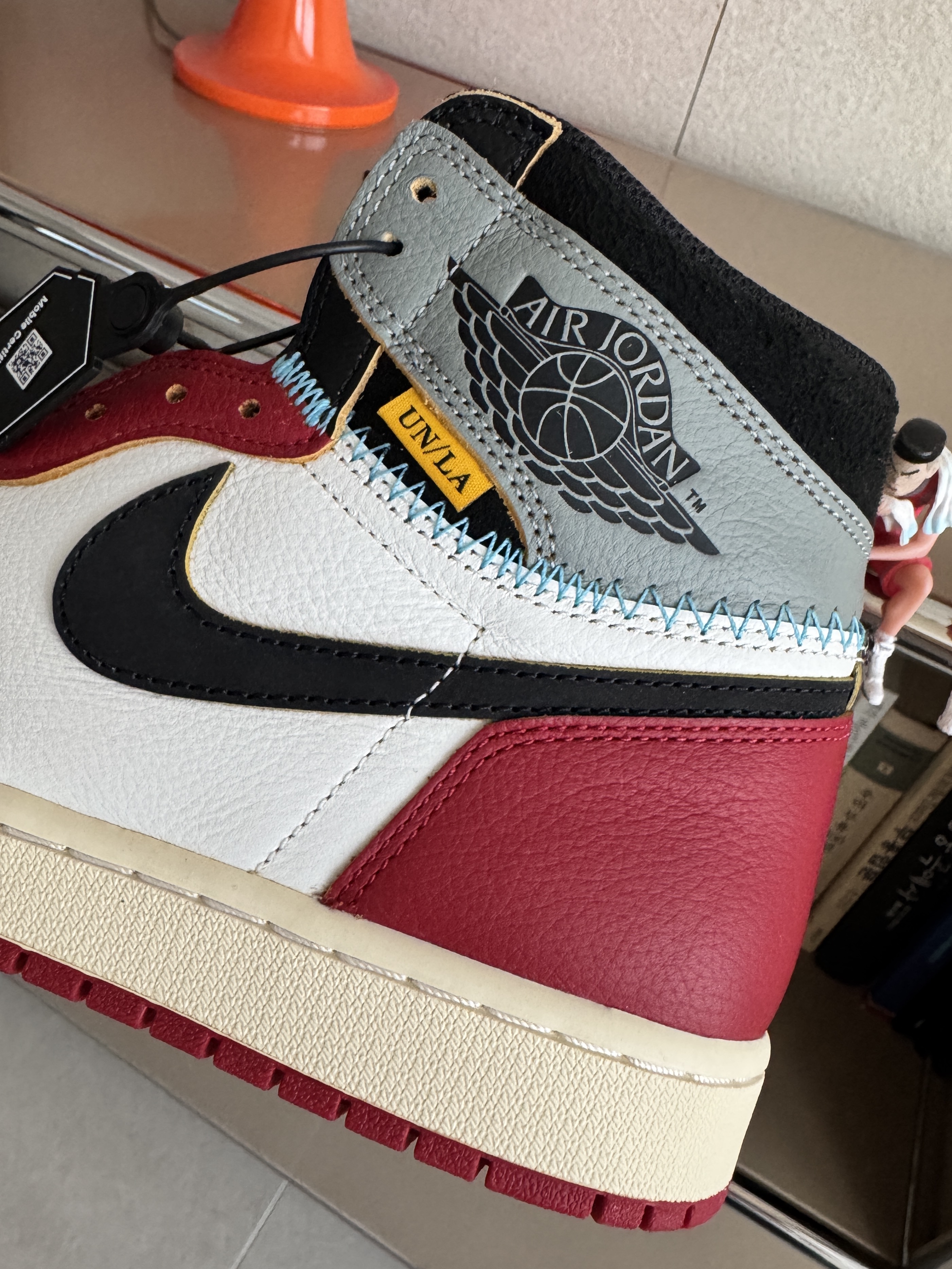 Jordan 1 x Union Retro High OG Chicago Shadow 착용 스타일 - 1