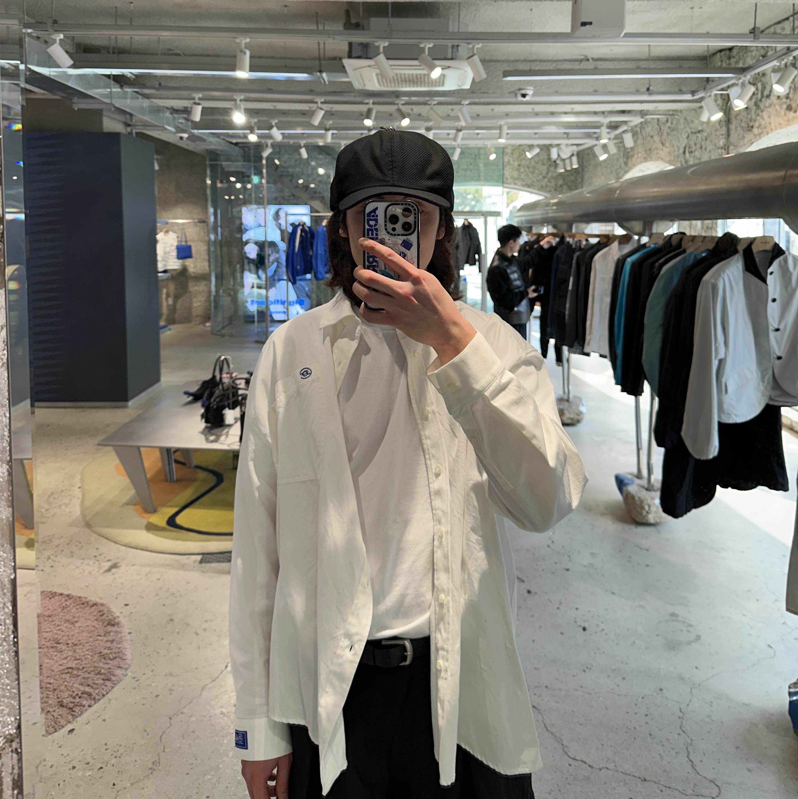 Ader Error Vassi Slacks Noir, Ader Error Skid Off White 착용 스타일 - 4