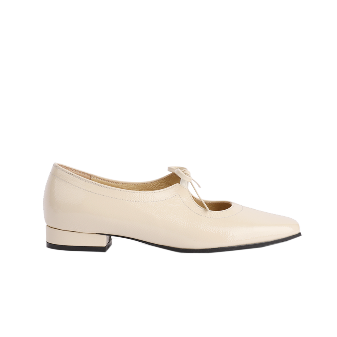 아포아 나플락 벤다 플랫슈즈 오프화이트(APOA Naplak Venda Flat Shoes Off White)