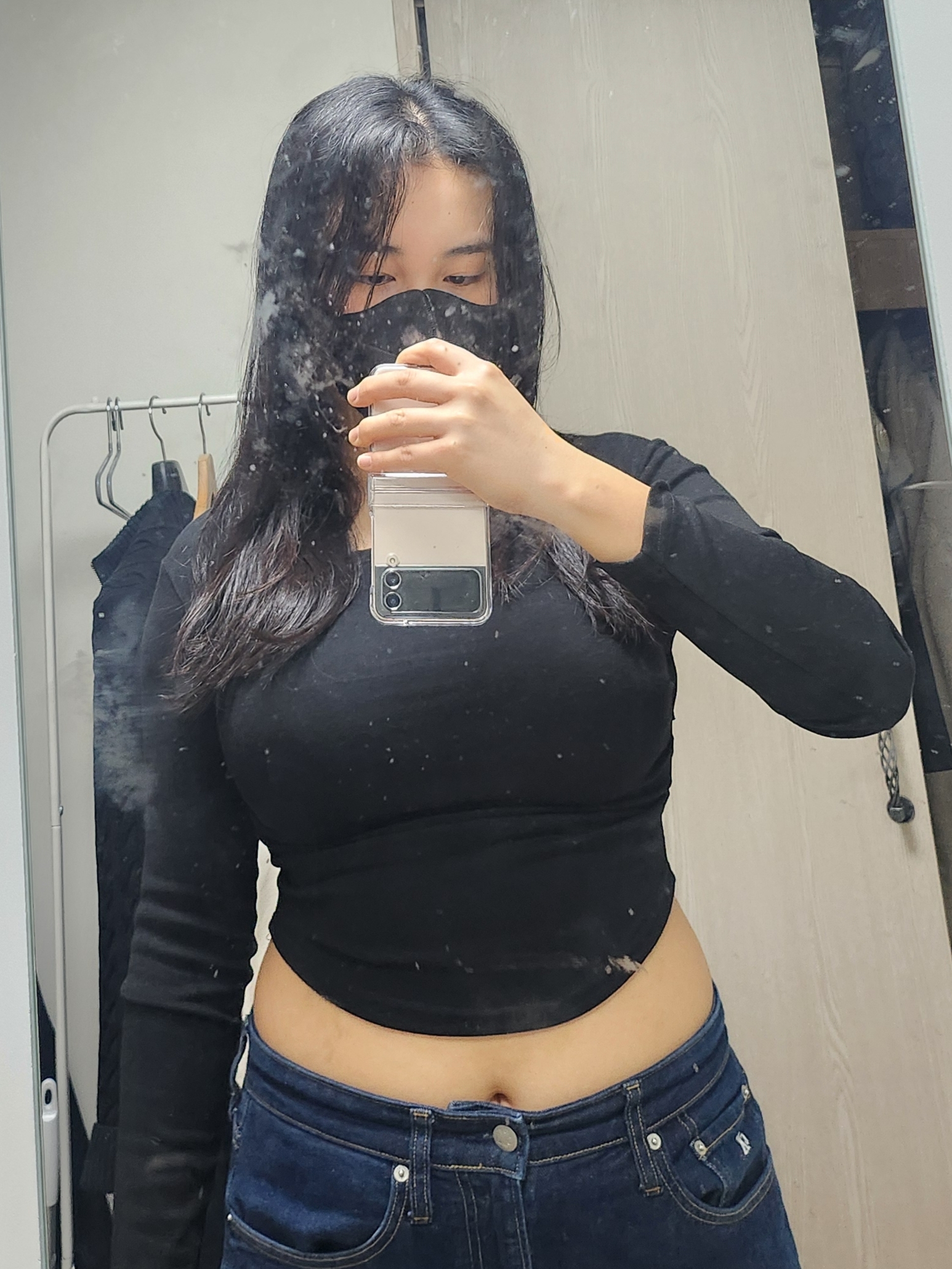 MUCENT Mia Layered Top Cardigan T Black 착용 스타일 - 1
