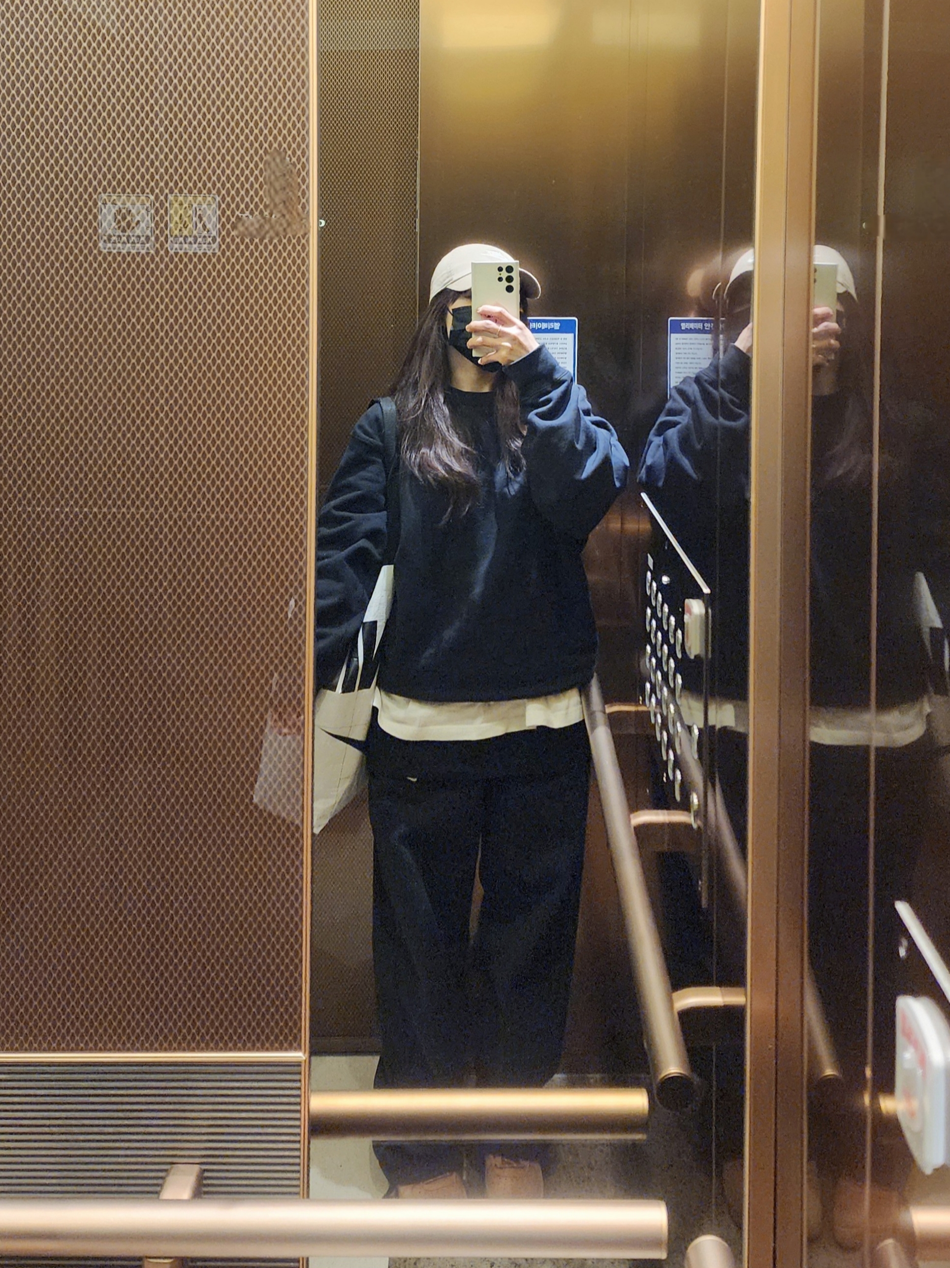 Nike NSW Swoosh Open Hem Fleece Pants Black - Asia, Nike Solo Swoosh Fleece Crew Black - Asia 착용 스타일