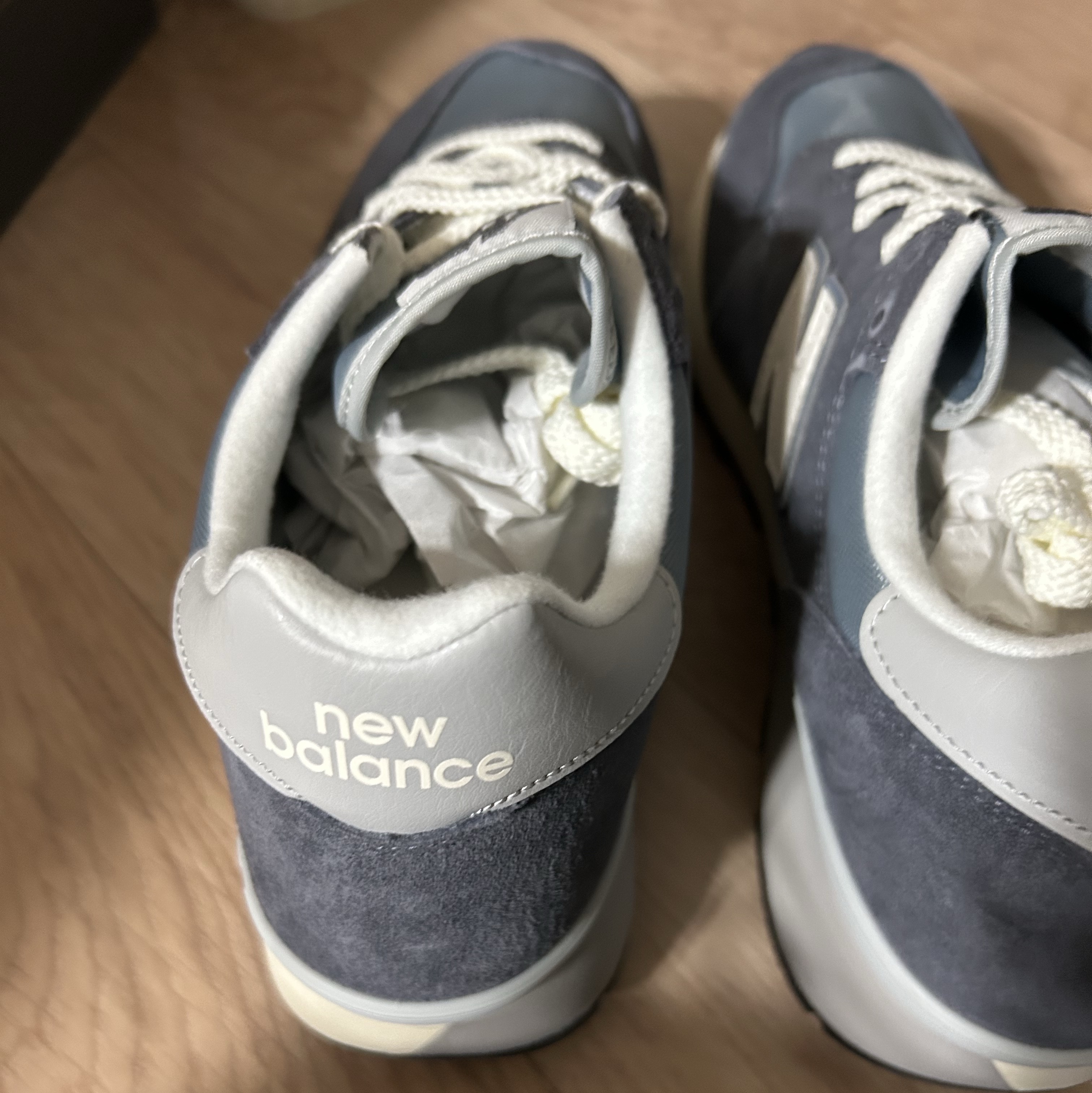 New Balance 475 Steel Dark Arctic Grey 착용 스타일