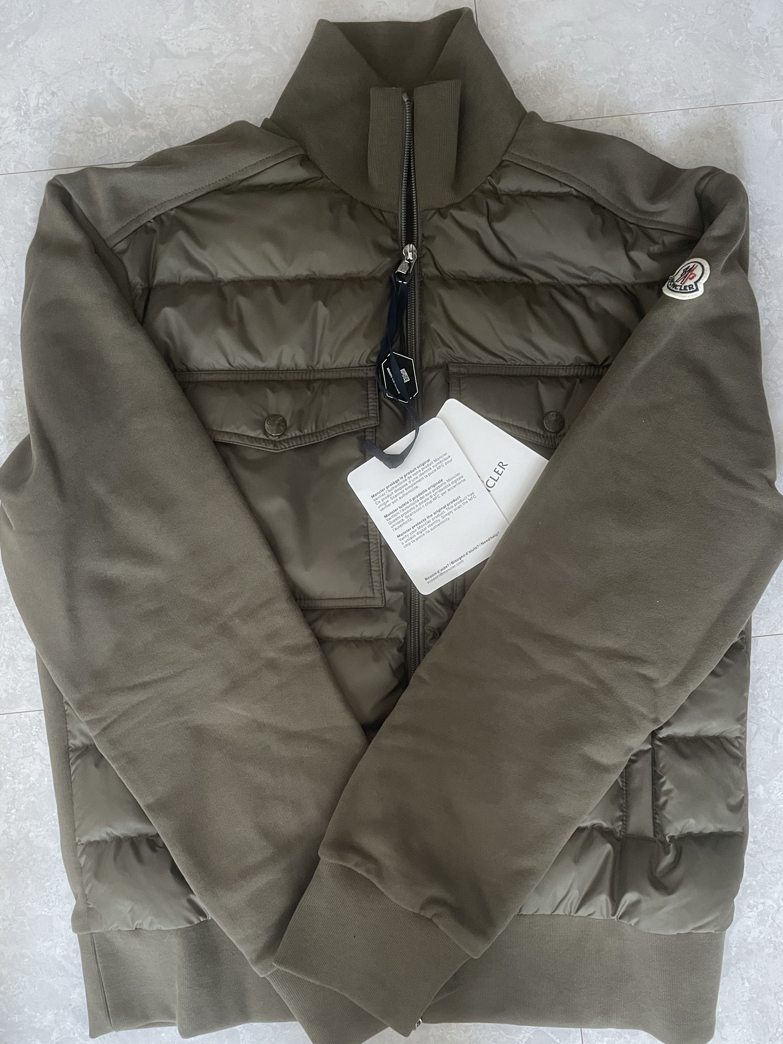 Moncler Panelled Jacket Olive Green - 24FW 착용 스타일