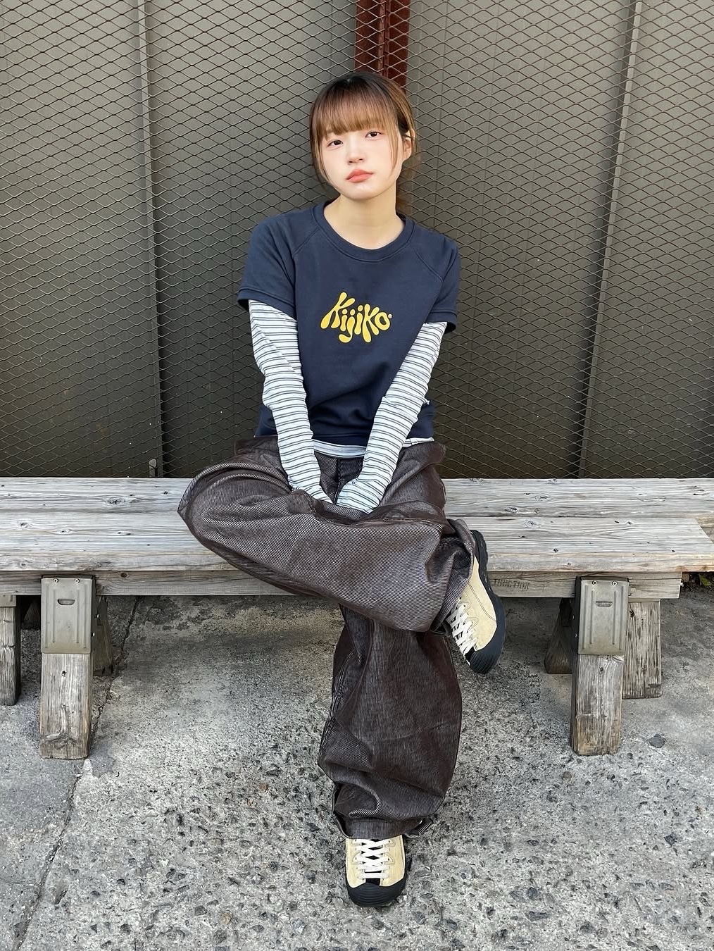KIJIKO Layered Sweatshirt Set Navy, KIJIKO Layered Sweatshirt Set Gray 착용 스타일