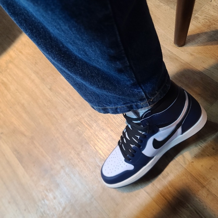 Jordan 1 Retro High OG Midnight Navy 착용 스타일