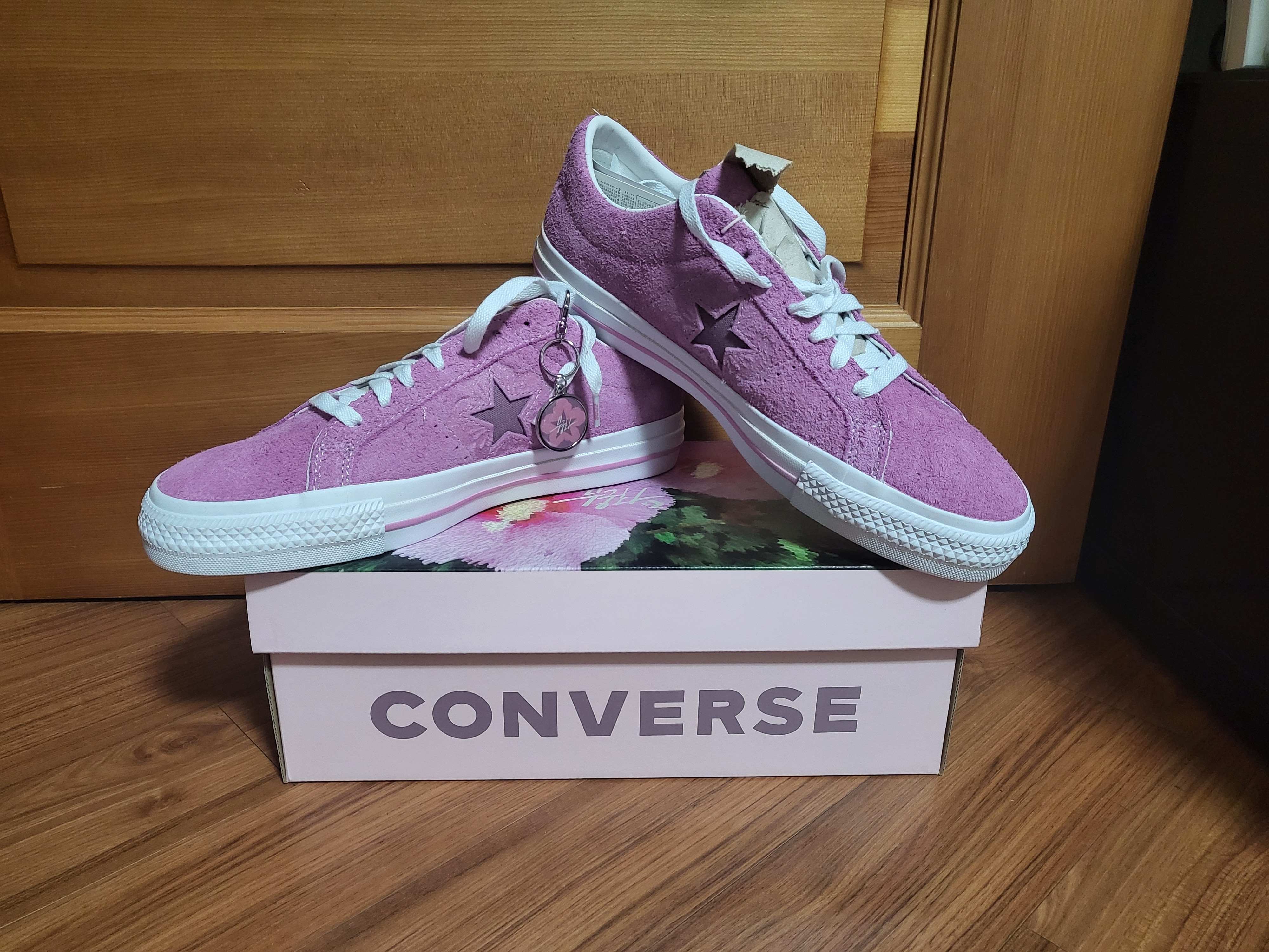 Converse One Star Pro Flower Light Orchid 착용 스타일