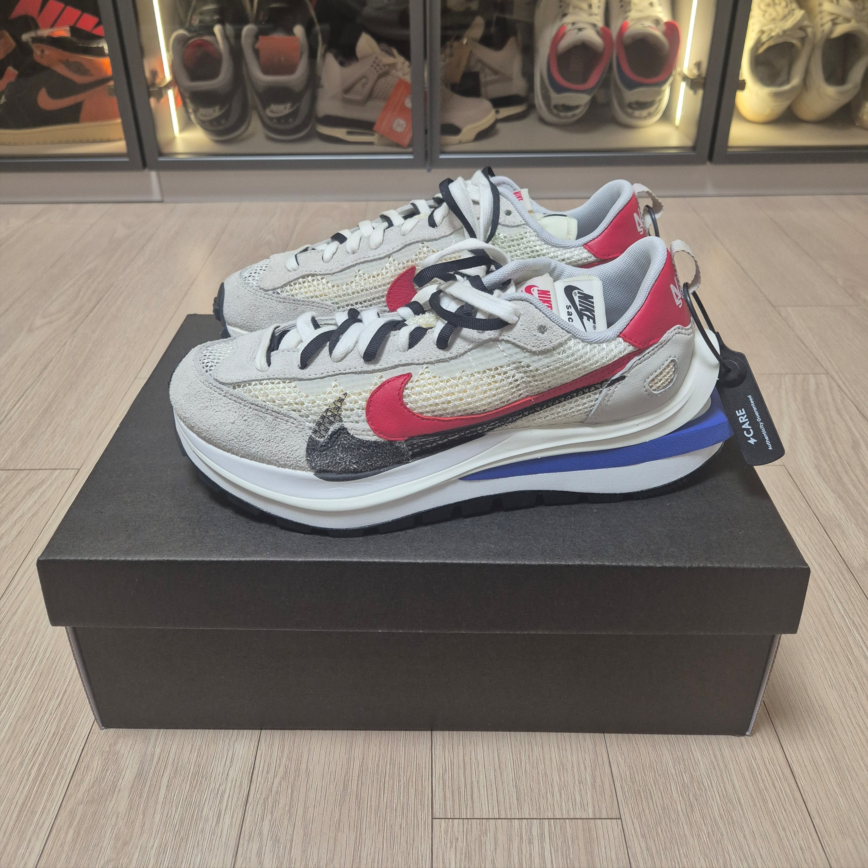 Nike x Sacai VaporWaffle Royal Fuchsia 착용 스타일 - 3