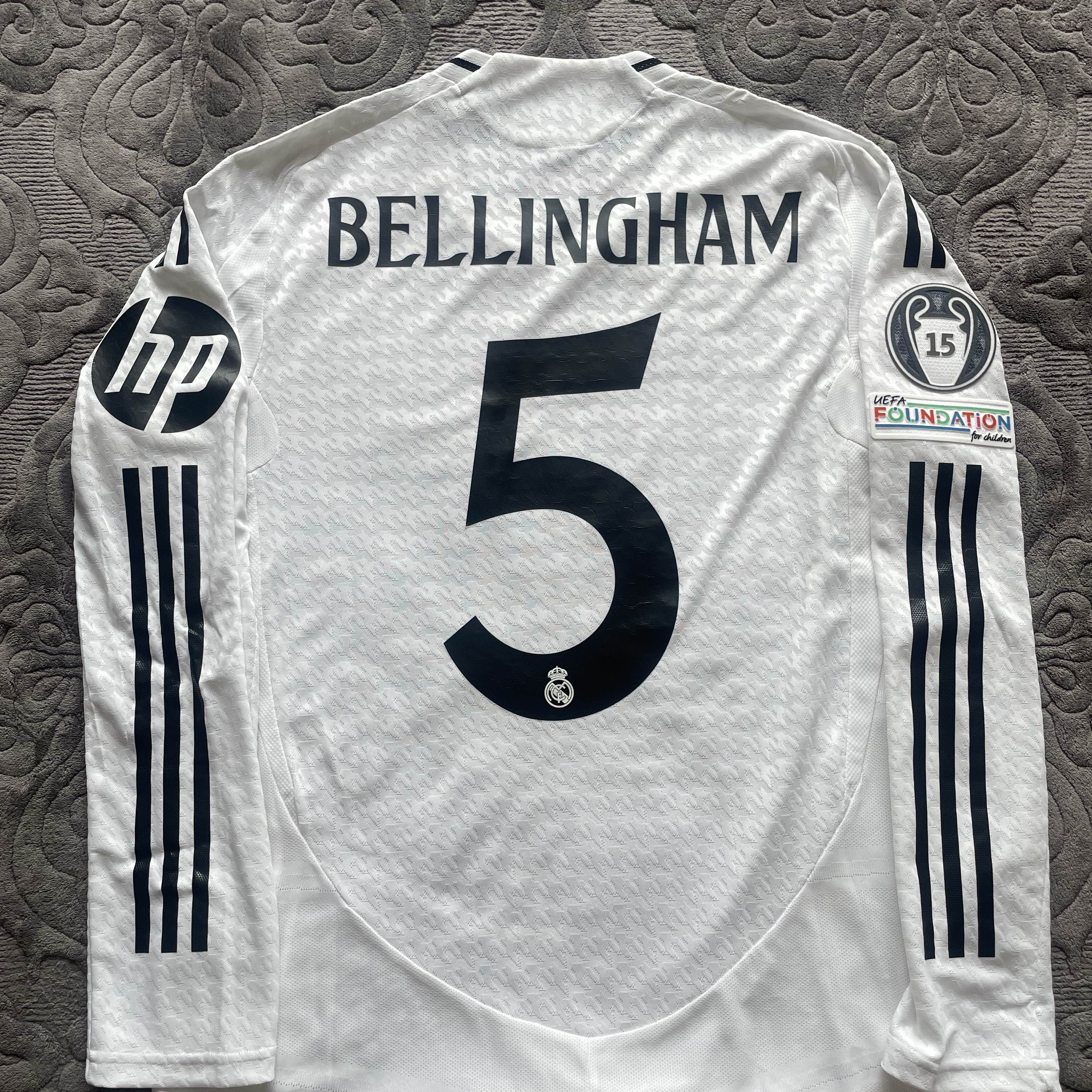 Adidas Real Madrid 2024/25 Home Authentic Long Sleeve Jersey White - US Sizing (Non Marking Ver.) 착용 스타일 - 2