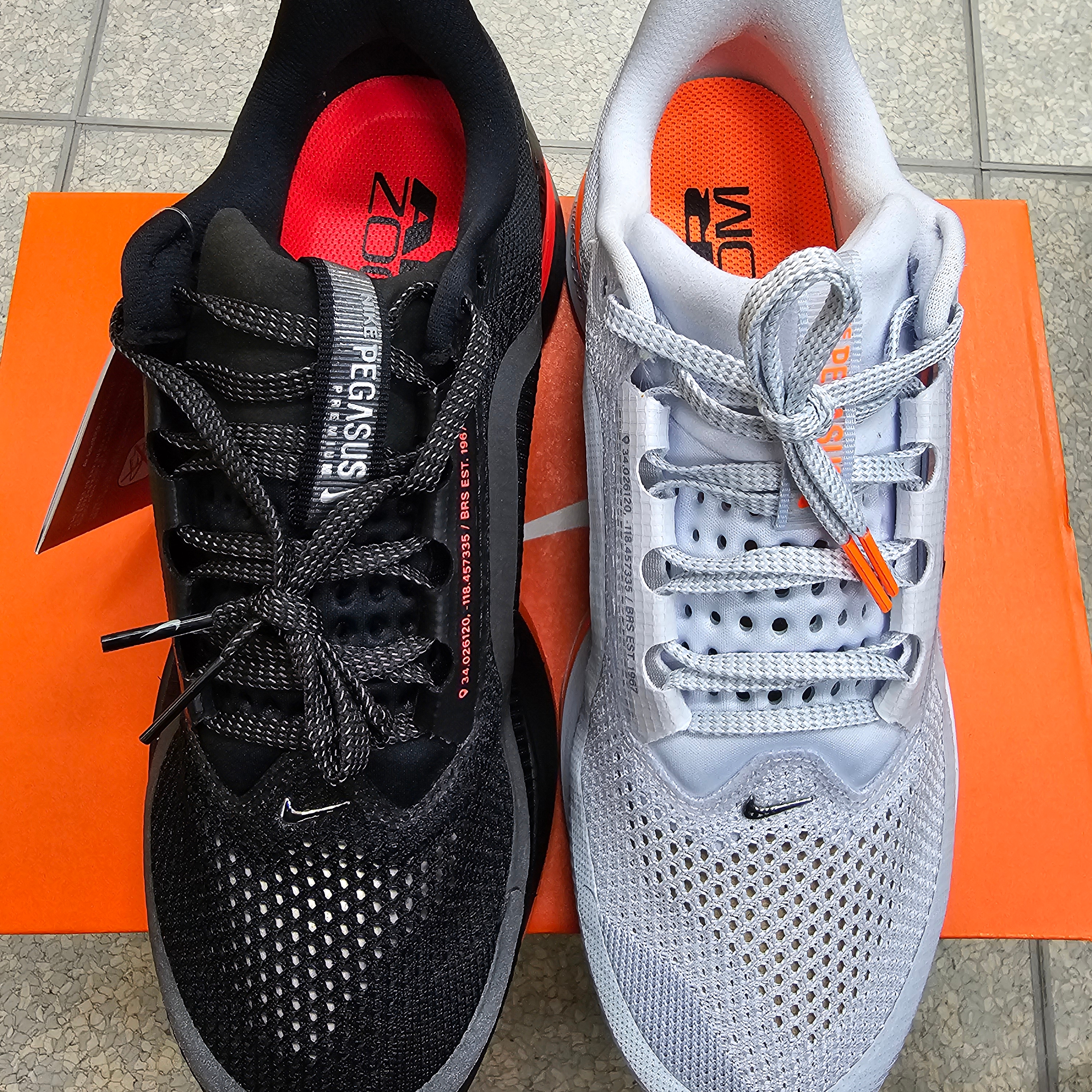 Nike Pegasus Premium Black Bright Crimson 착용 스타일