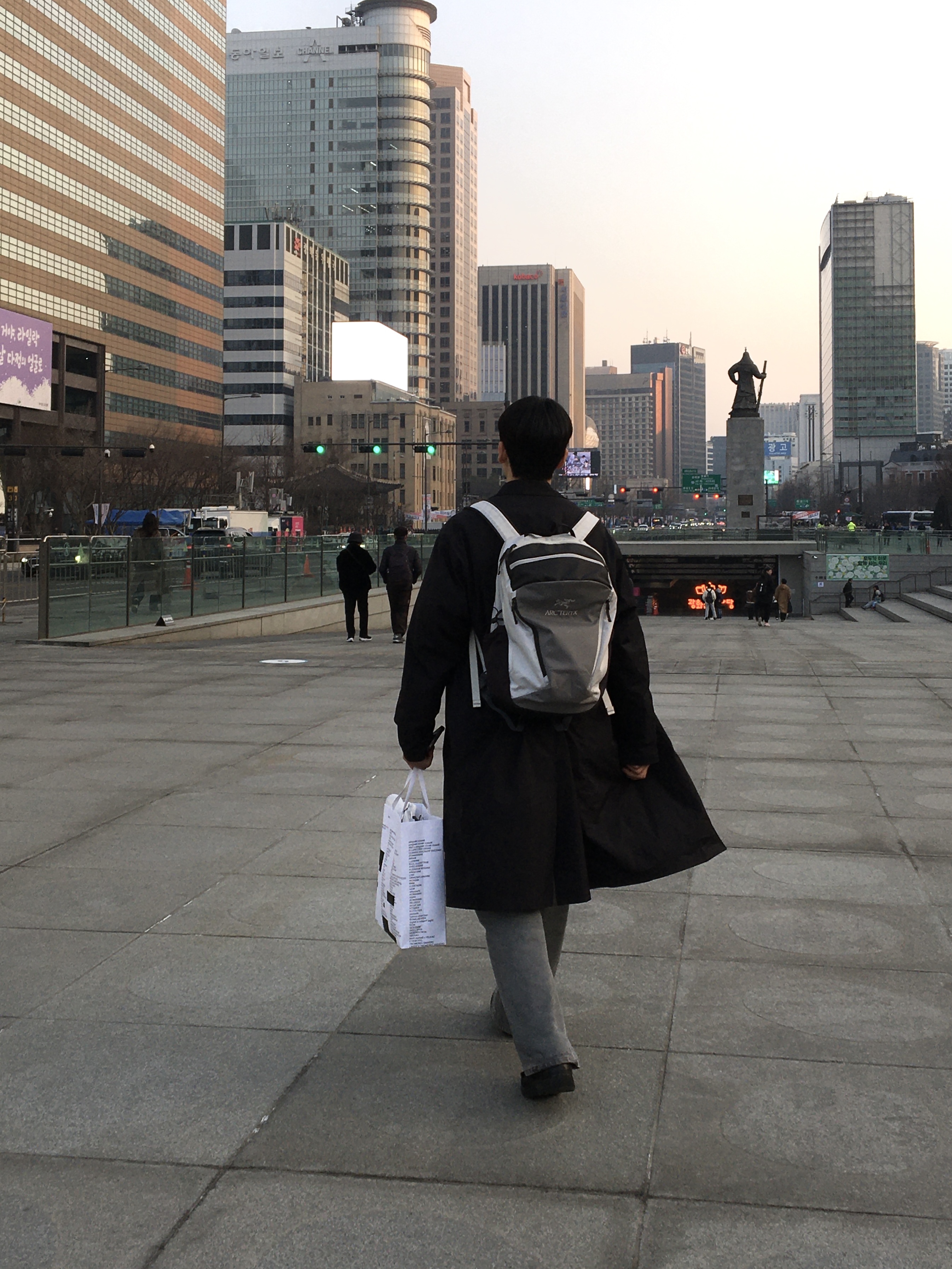 Arc'teryx x Beams Mantis 26 Backpack Tranquil 착용 스타일