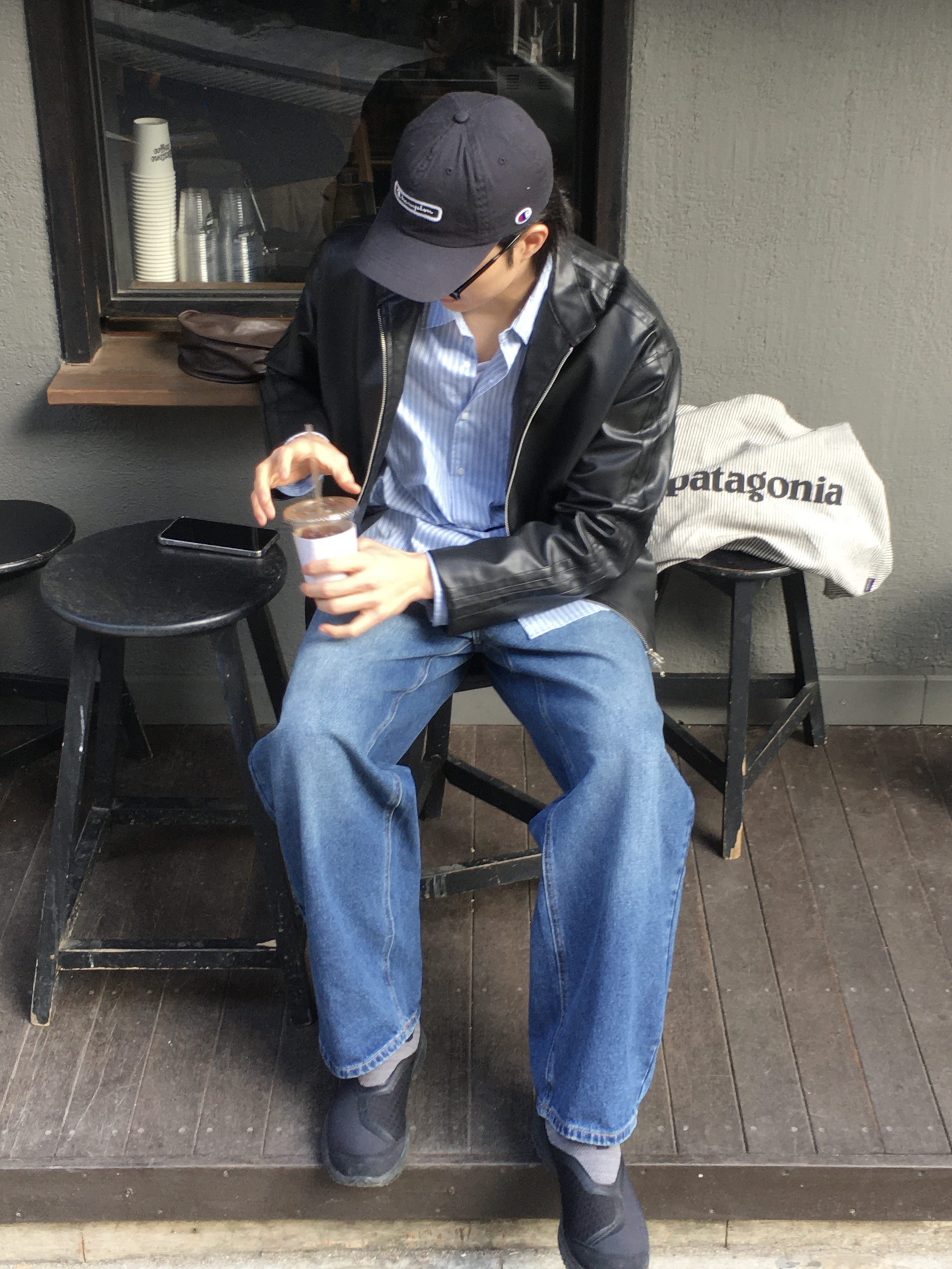 Salomon RX Snug Black Magnet, Patagonia Recycled Market Tote Bag Fitz Roy Icon Farrier Stripe Forge Grey 착용 스타일 - 3