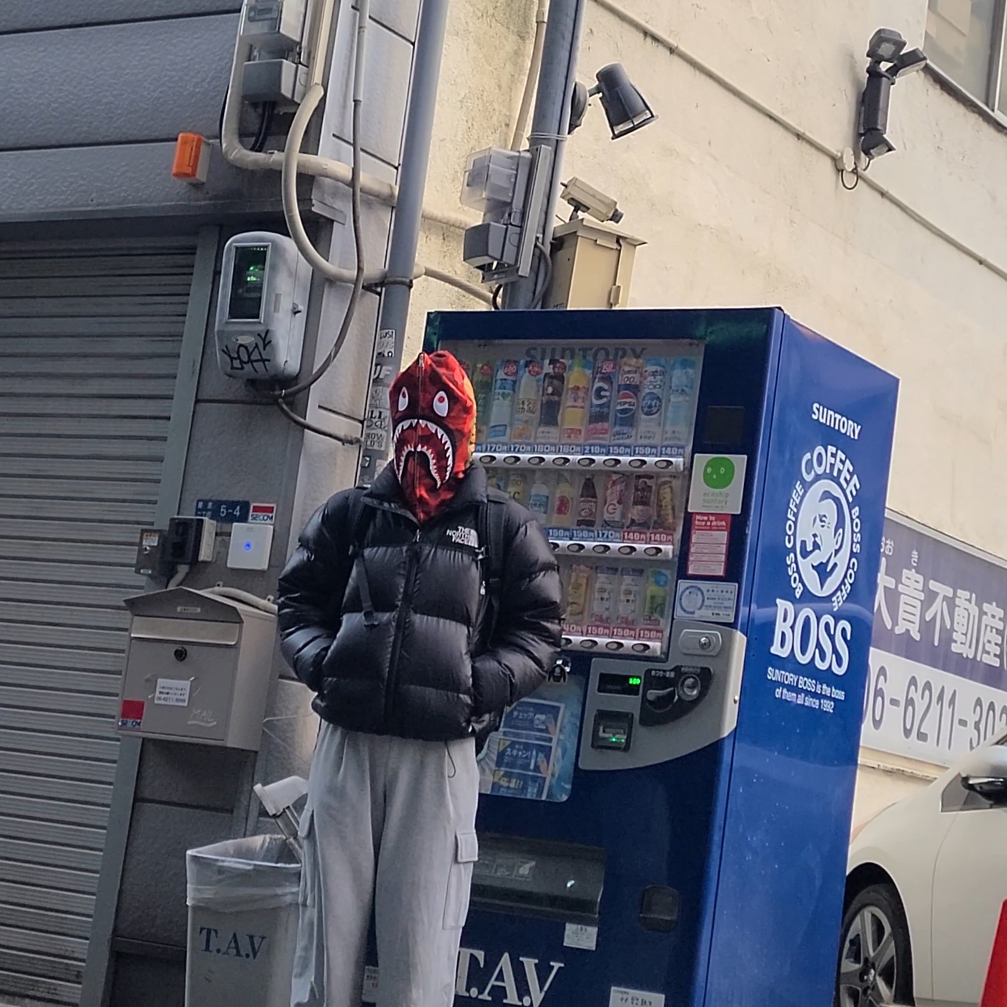 BAPE Color Camo Shark Full Zip Hoodie Red 착용 스타일