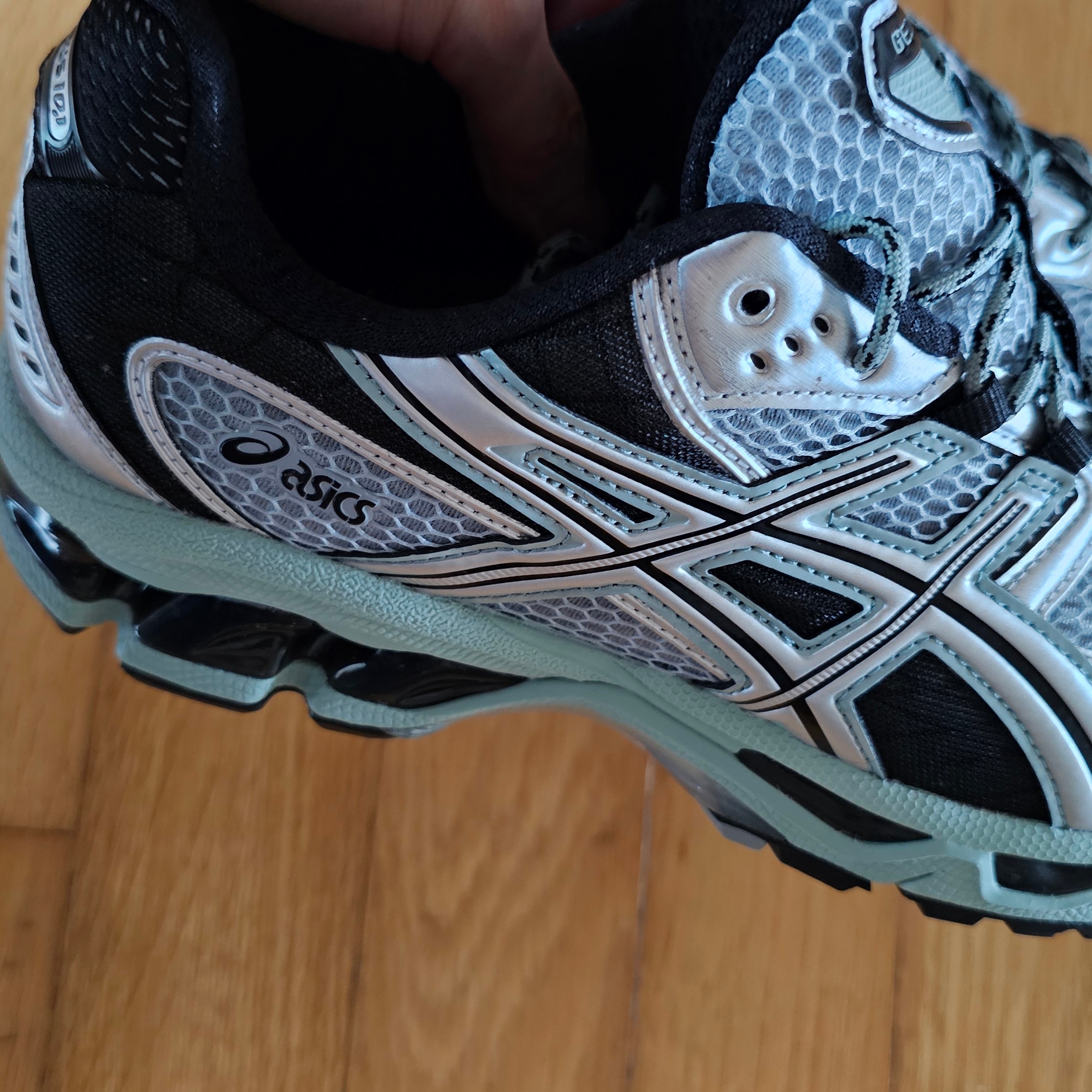 Asics Gel-Nimbus 10.1 Ocean Haze Pure Silver 착용 스타일
