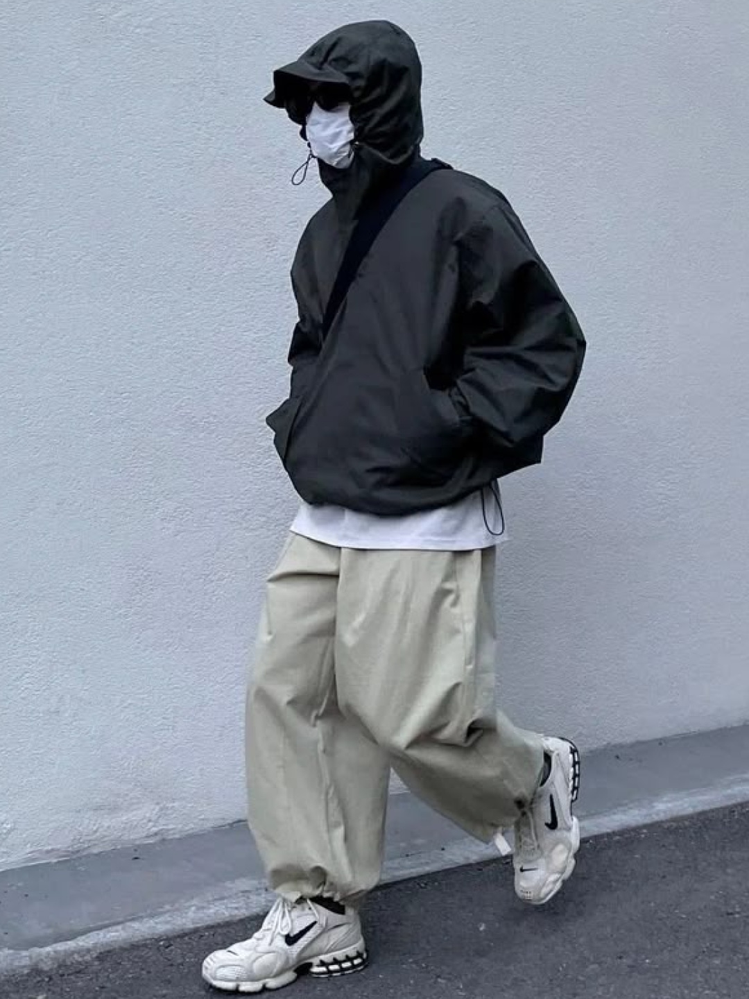 Arc'teryx Beta LT Jacket Tatsu, Nike NSW Solo Swoosh Woven Track Jacket Night Maroon - Asia 착용 스타일 - 4