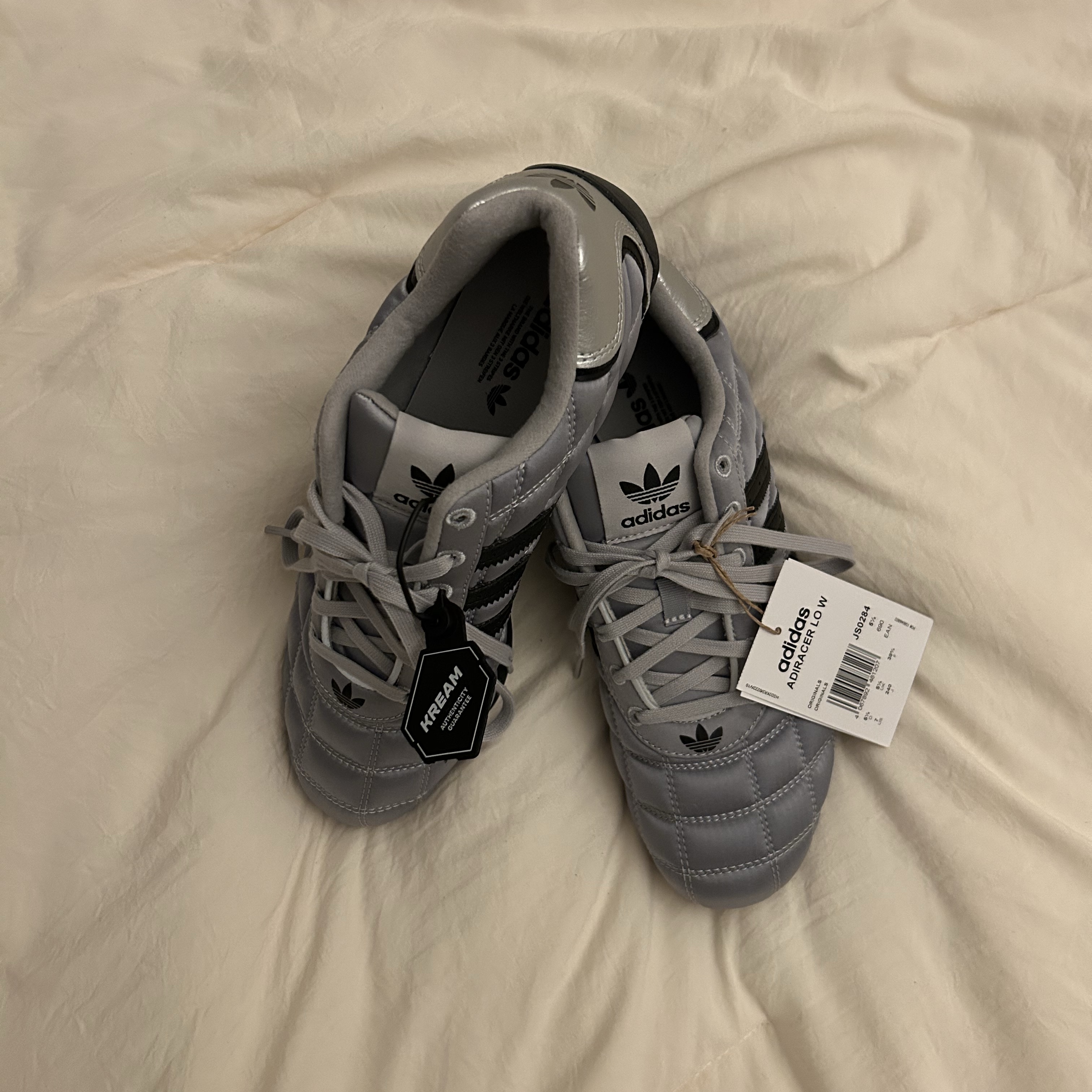 (W) Adidas Originals Adiracer Lo Silver Metallic Core Black 착용 스타일