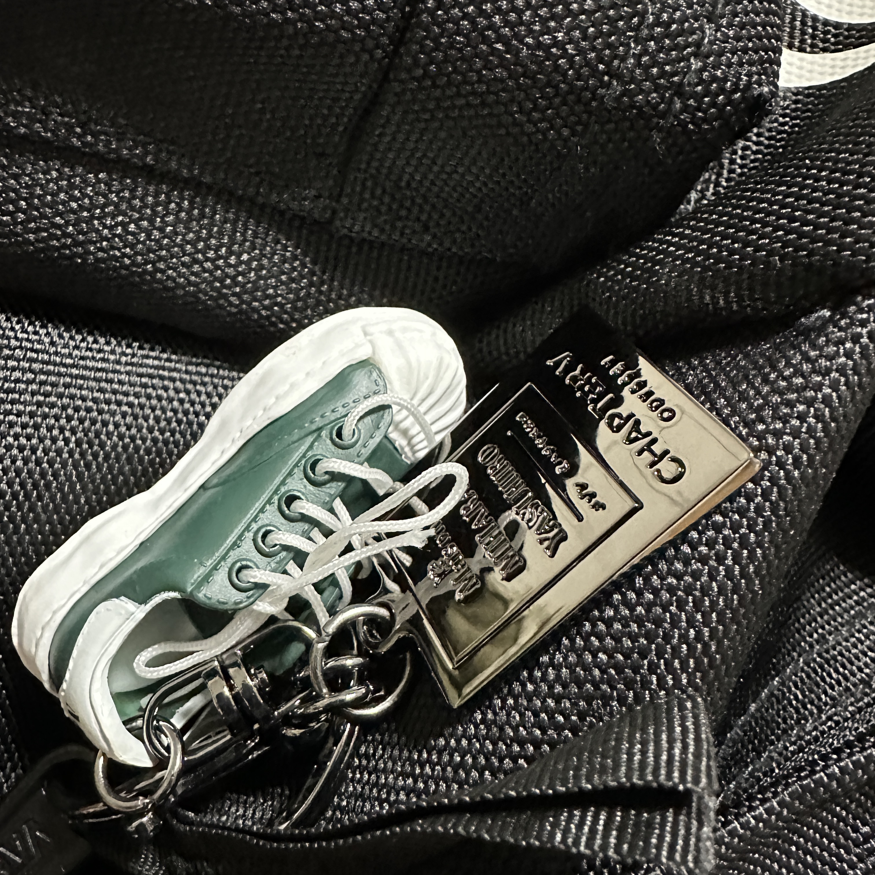 Odyssey x Maison Mihara Yasuhiro Blakey Keyring Green 착용 스타일