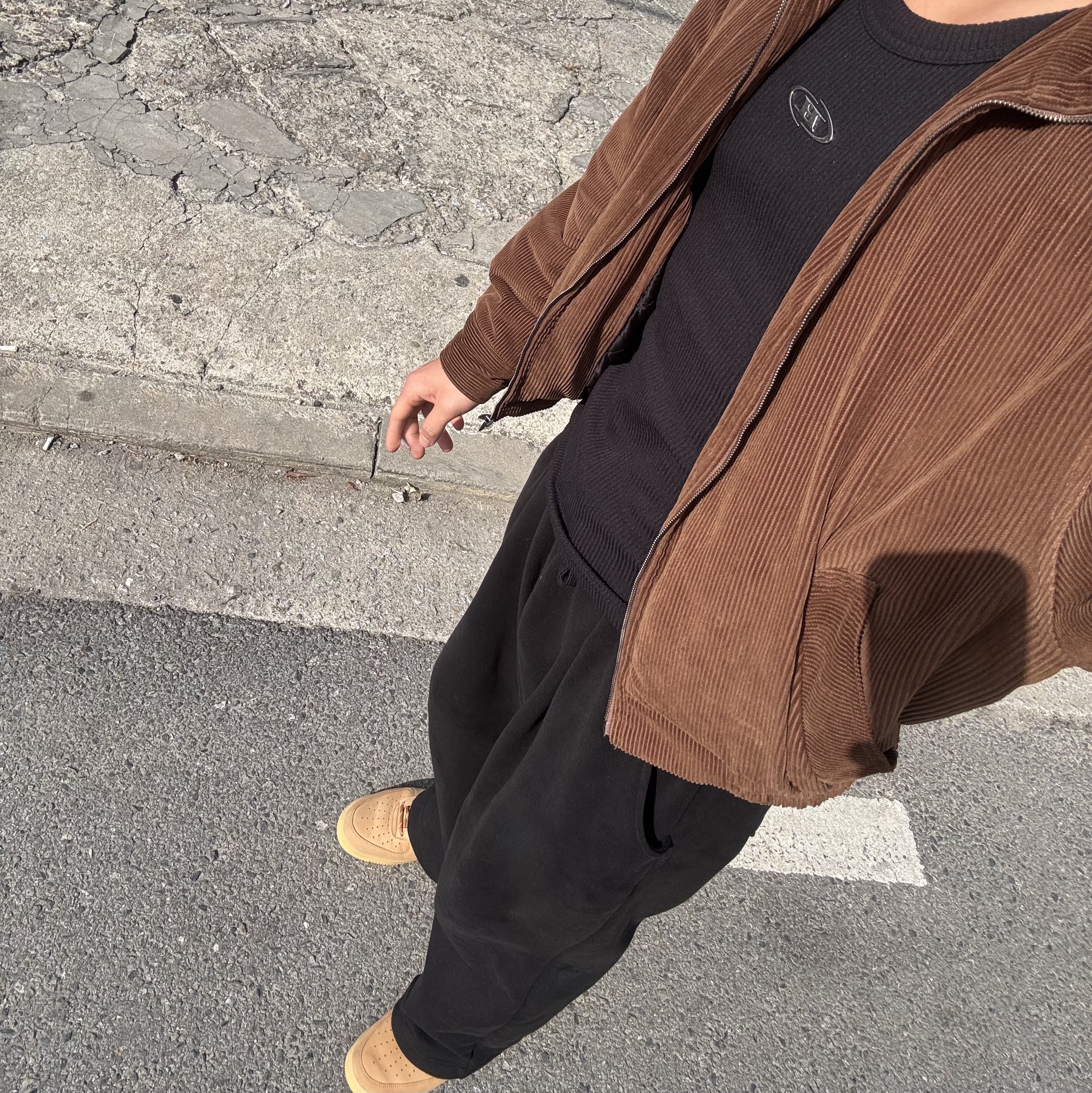 Nike Air Force 1 '07 WB Flax 착용 스타일