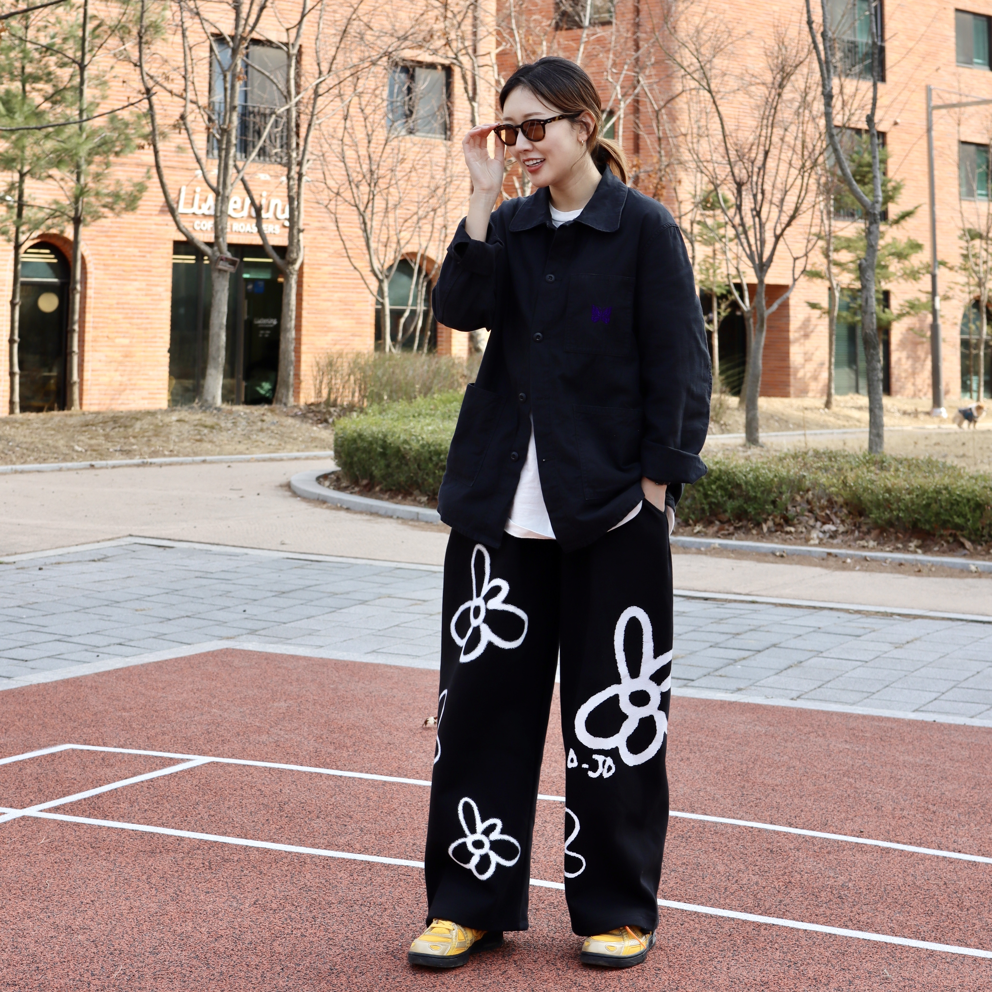 Nike x Off-White Air Rubber Dunk University Gold, Needles D.N. Coverall Jacket Black 착용 스타일 - 2